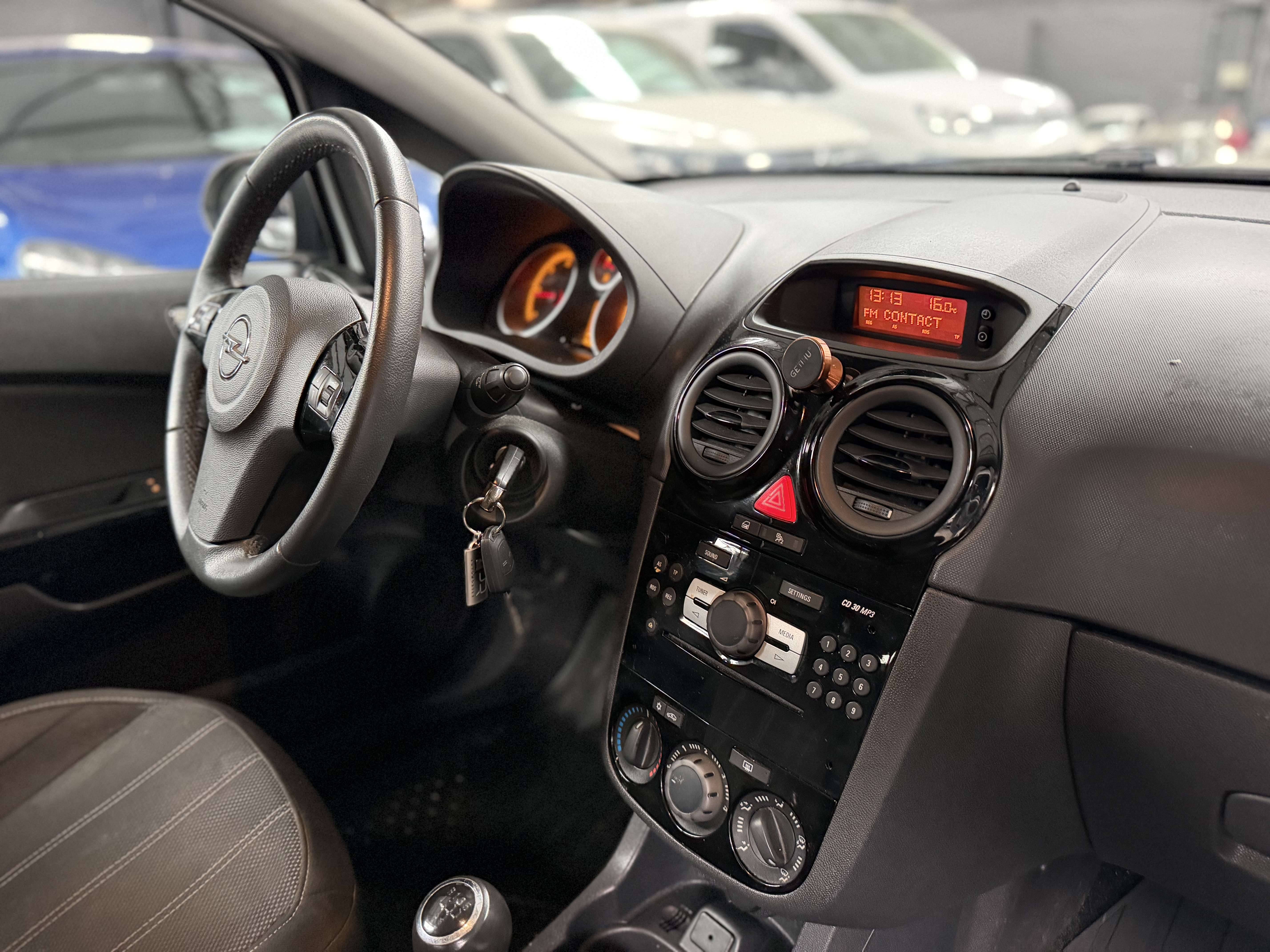 Opel Corsa 1.3 CDTi * OPC LINE * CLIM * CAPTEUR AR * VOLANT M