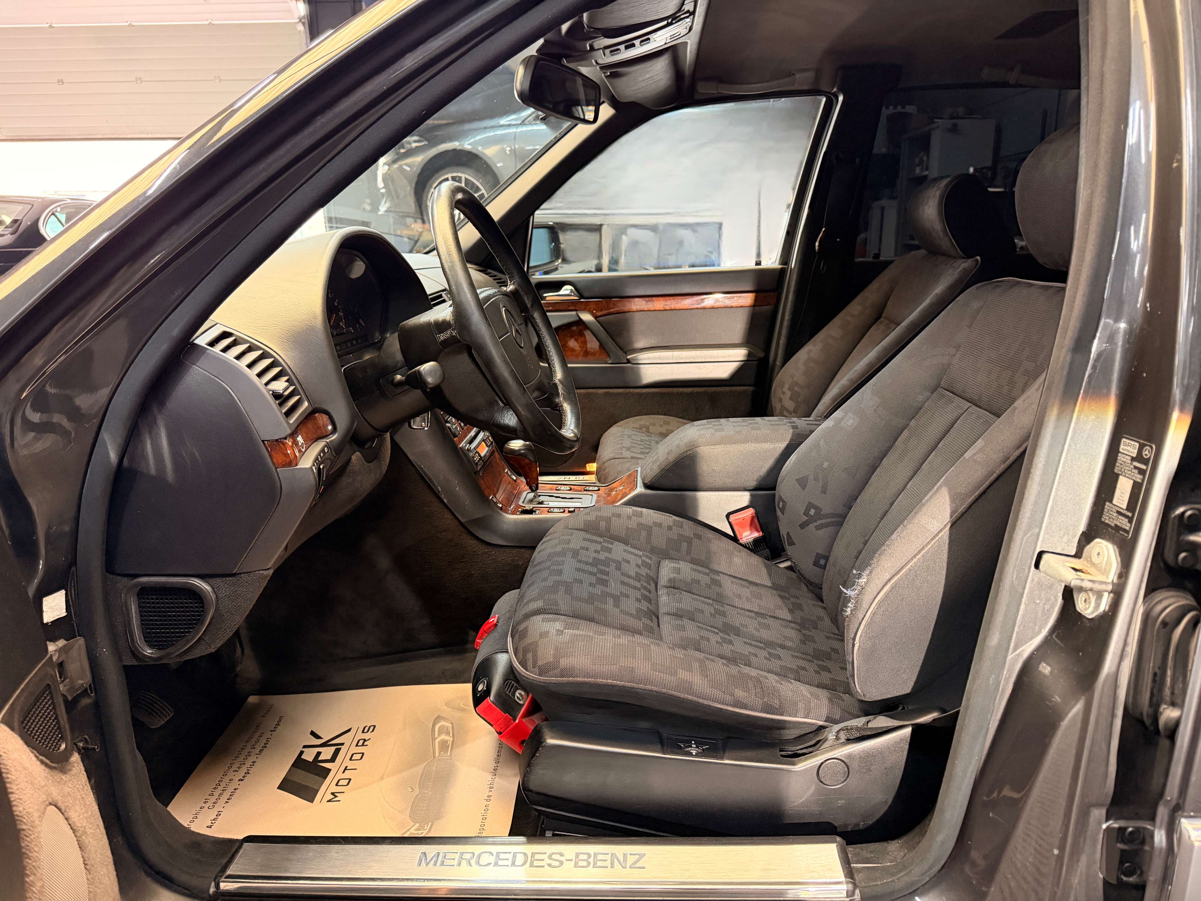 Mercedes-Benz S 300 °AIRCO°CARPASS°SGS-CHAUFF°V.CENTRAL