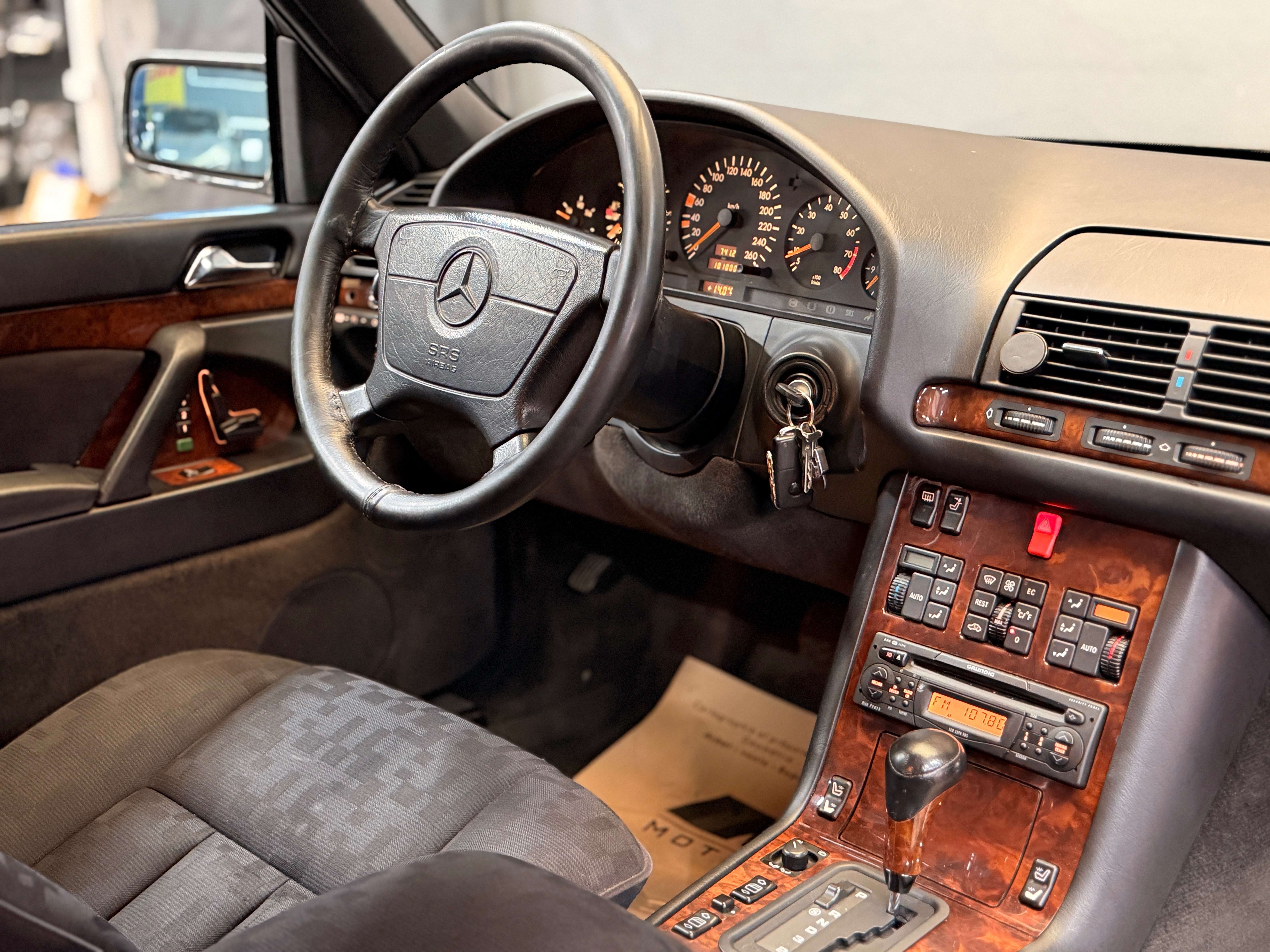 Mercedes-Benz S 300 °AIRCO°CARPASS°SGS-CHAUFF°V.CENTRAL