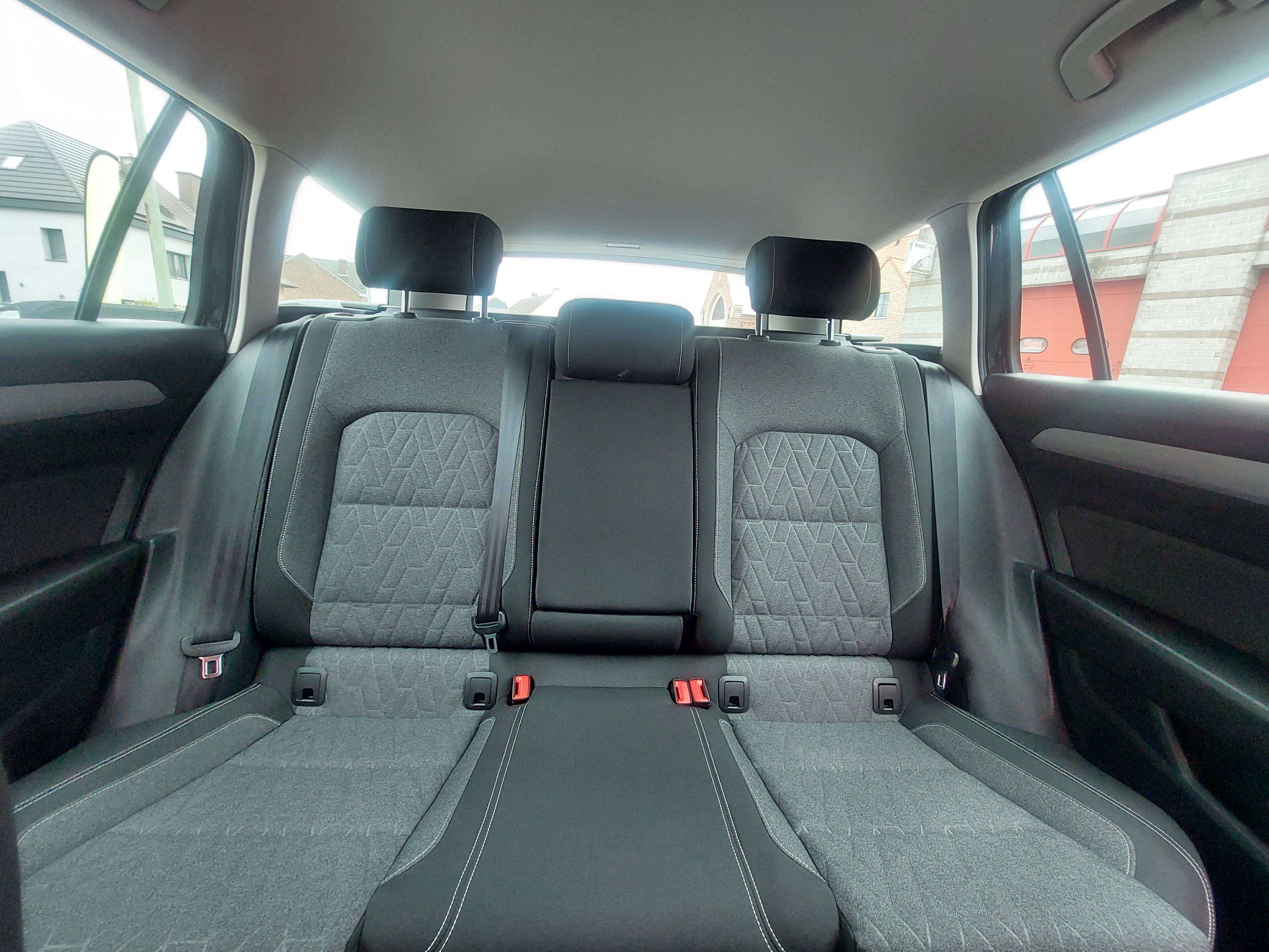 Volkswagen Passat Variant Passat SW 1.5 TSI * AUTOMAAT *- 44.367KM * NIEUWSTAAT!!