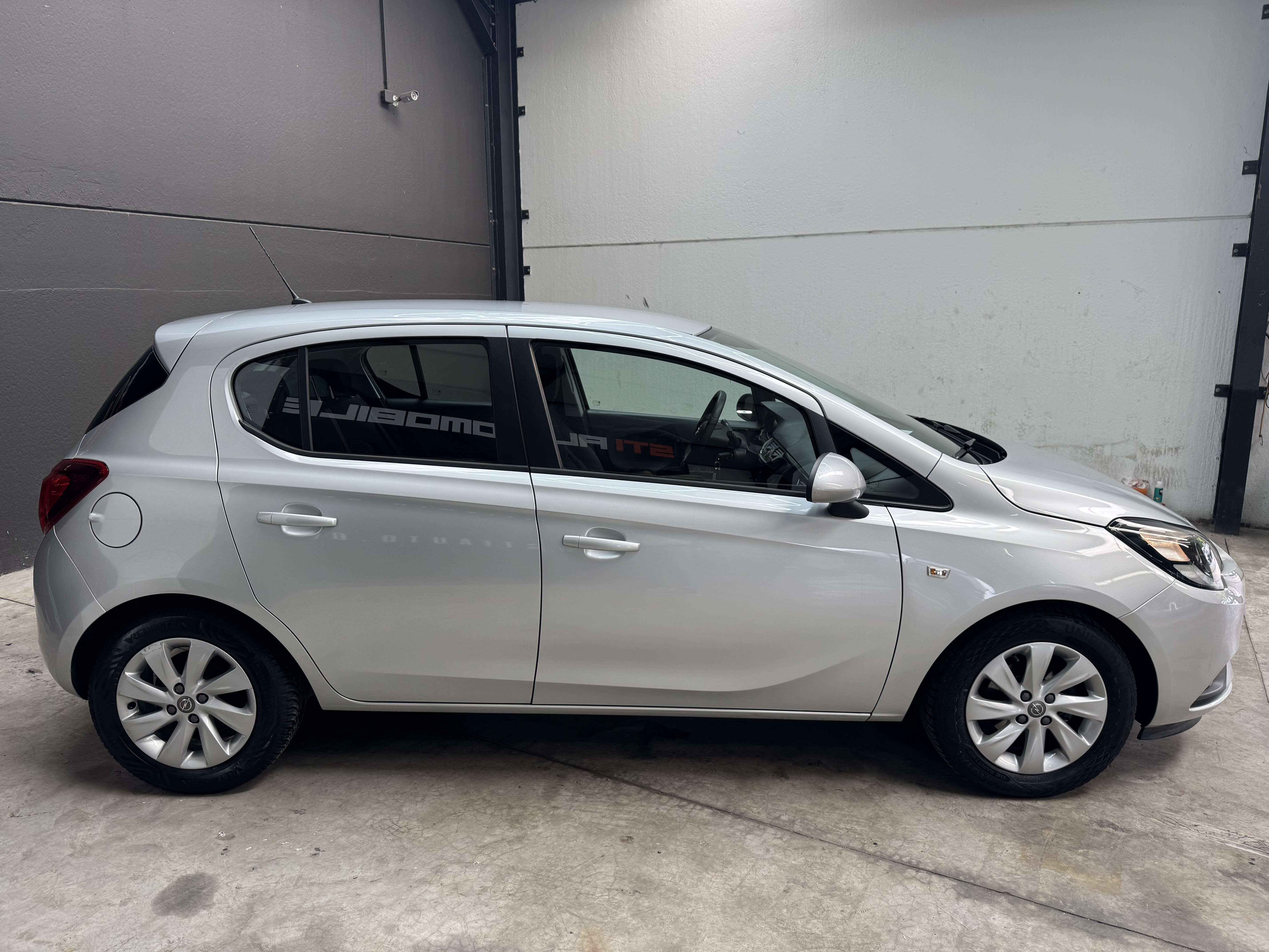 Opel Corsa ** GARANTIE 12 MOIS **