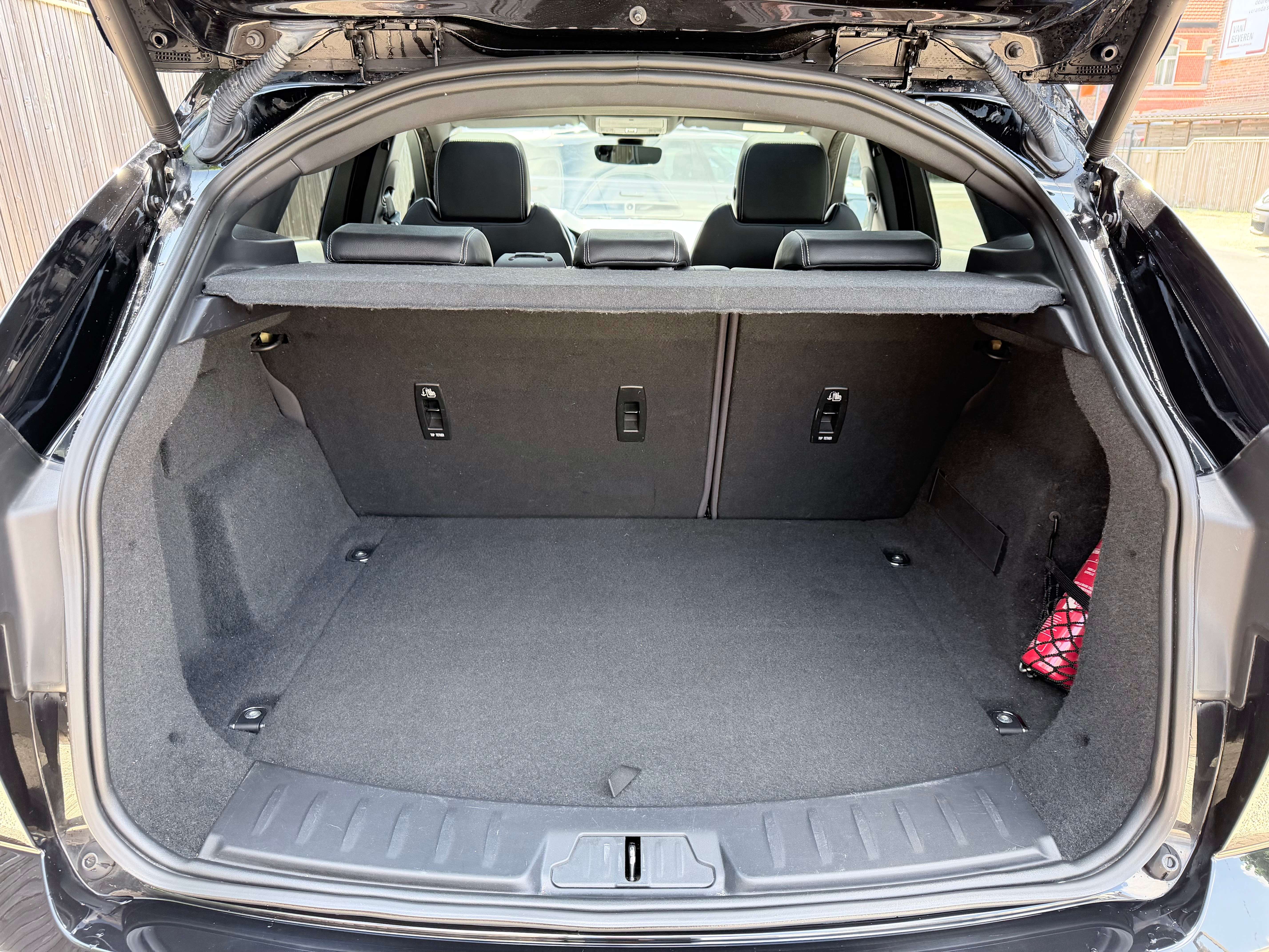 Jaguar E-Pace E-Pace 2.0 D AWD R-Dynamic HSE