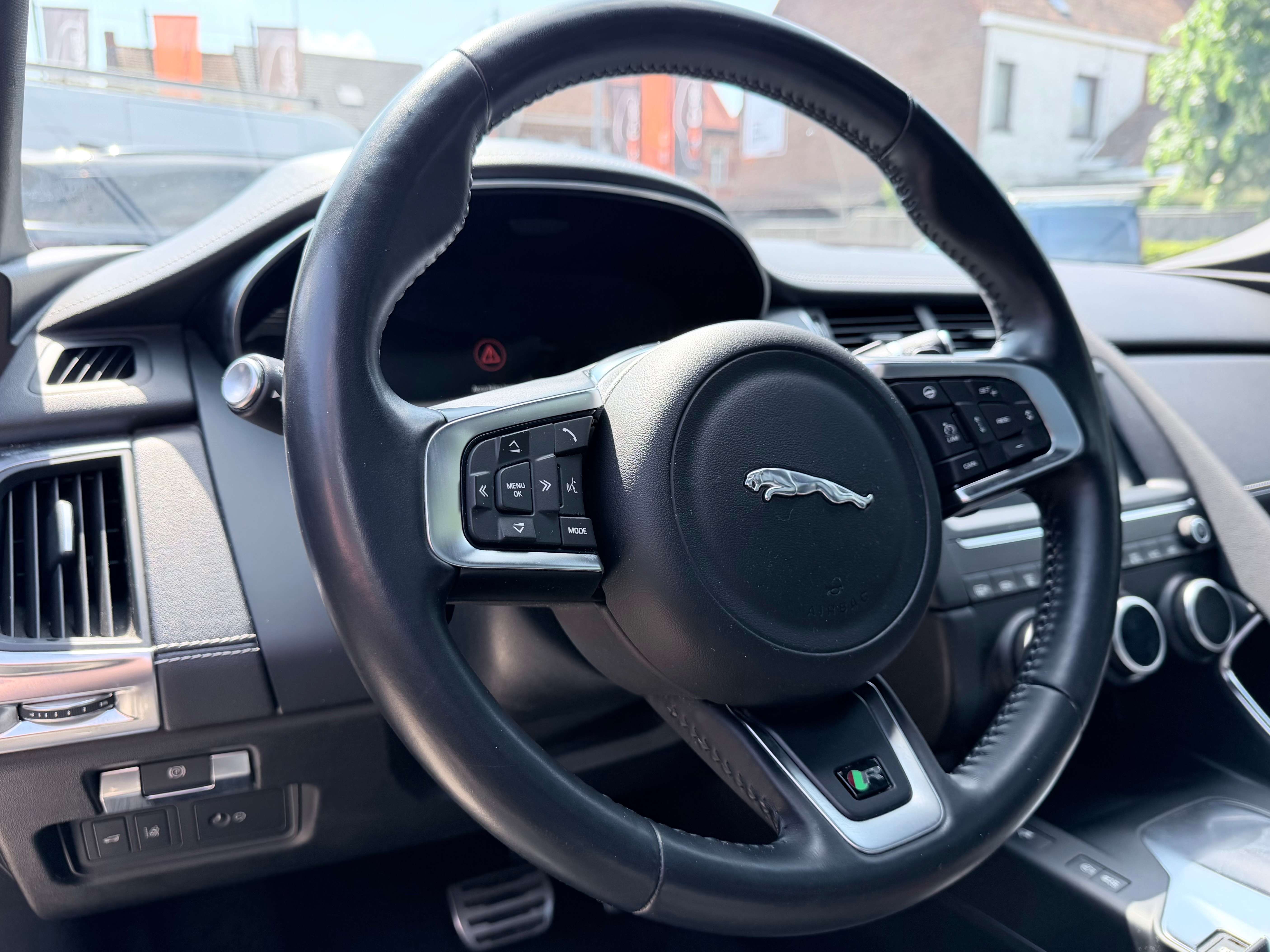 Jaguar E-Pace E-Pace 2.0 D AWD R-Dynamic HSE