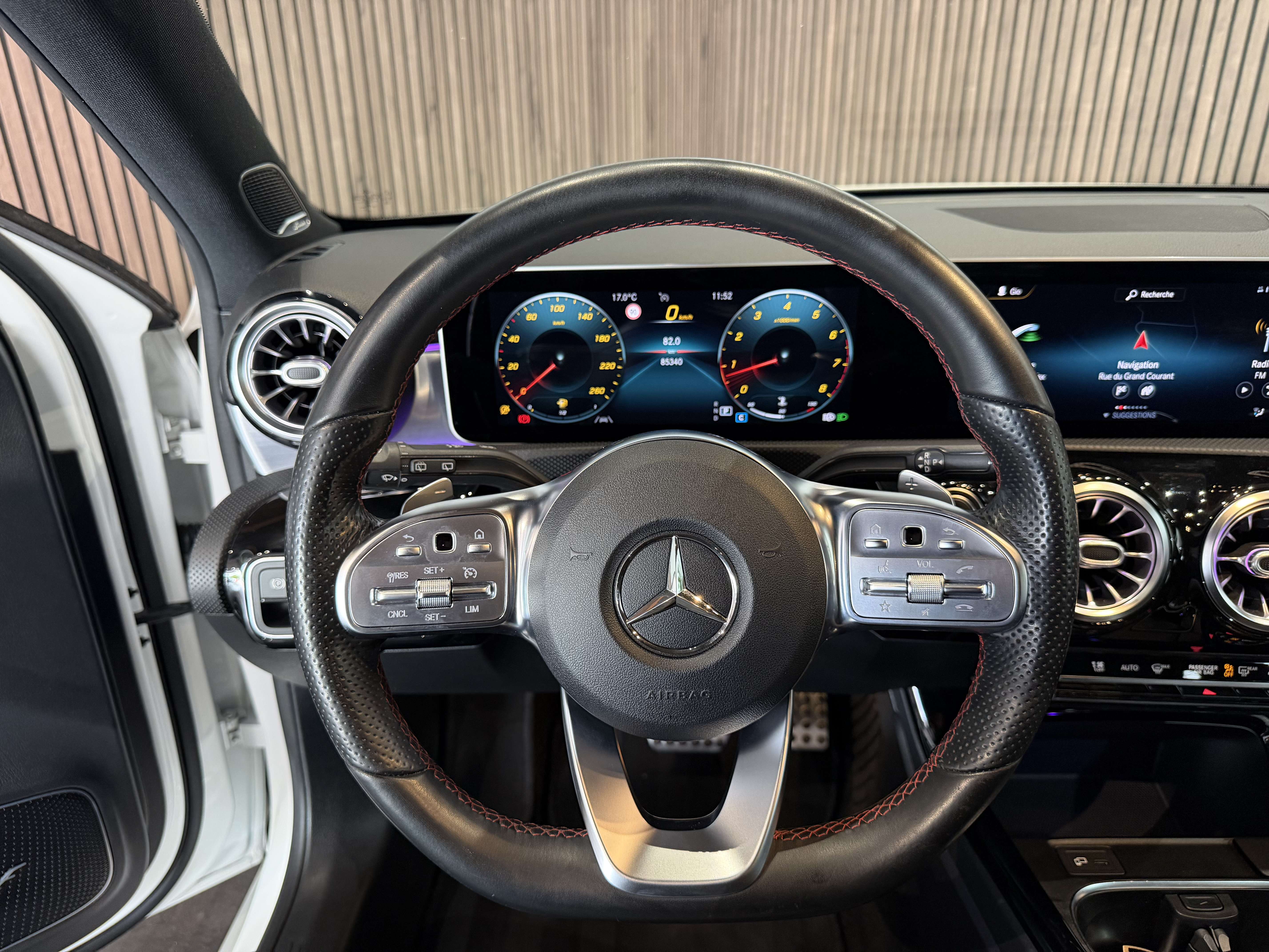 Mercedes-Benz A 220 AMG Line - AUTOMATIQUE - GARANTIE 12MOIS-