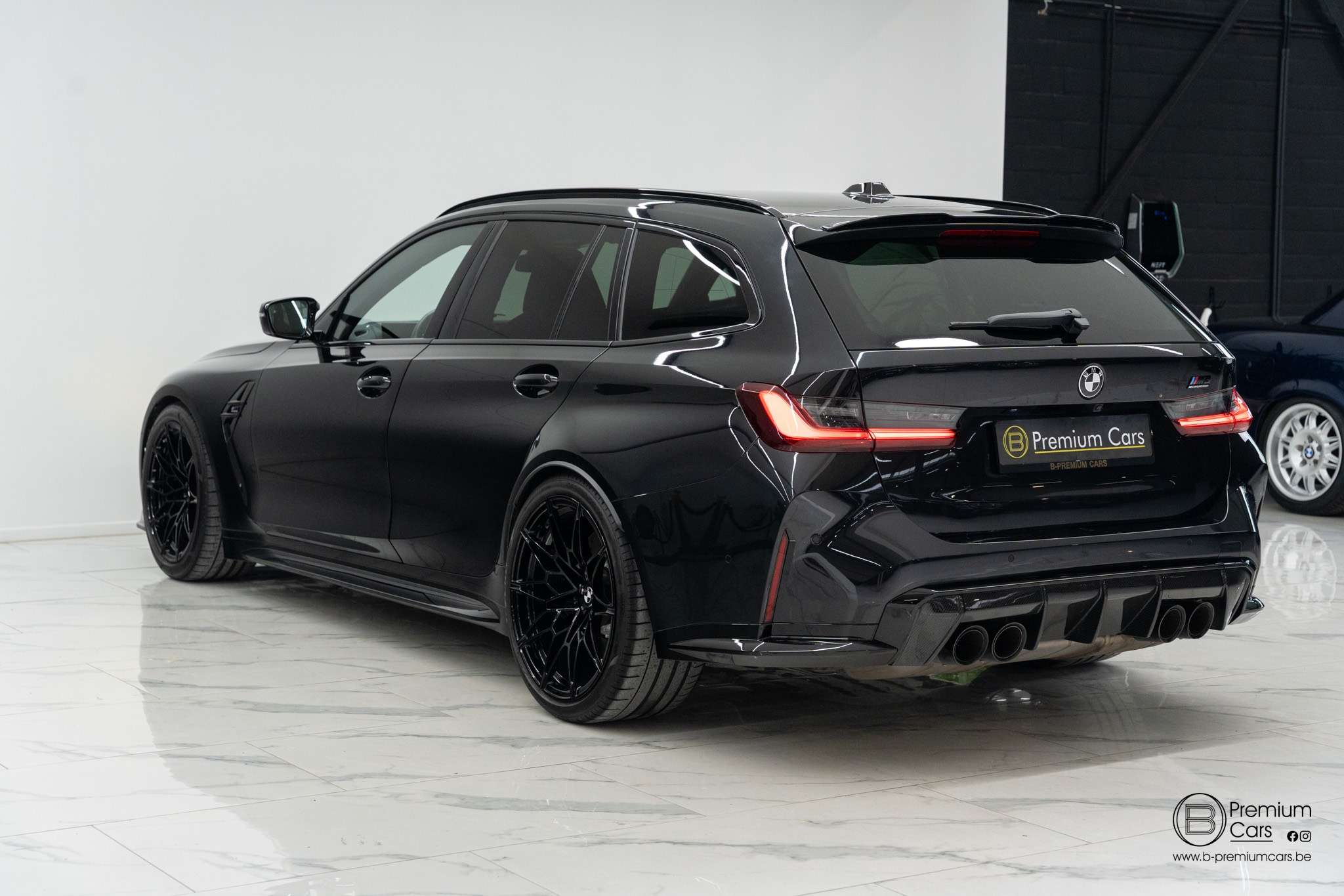 BMW M3 Competition Touring! Xdrive! Carbon pack! Lichte Vracht!