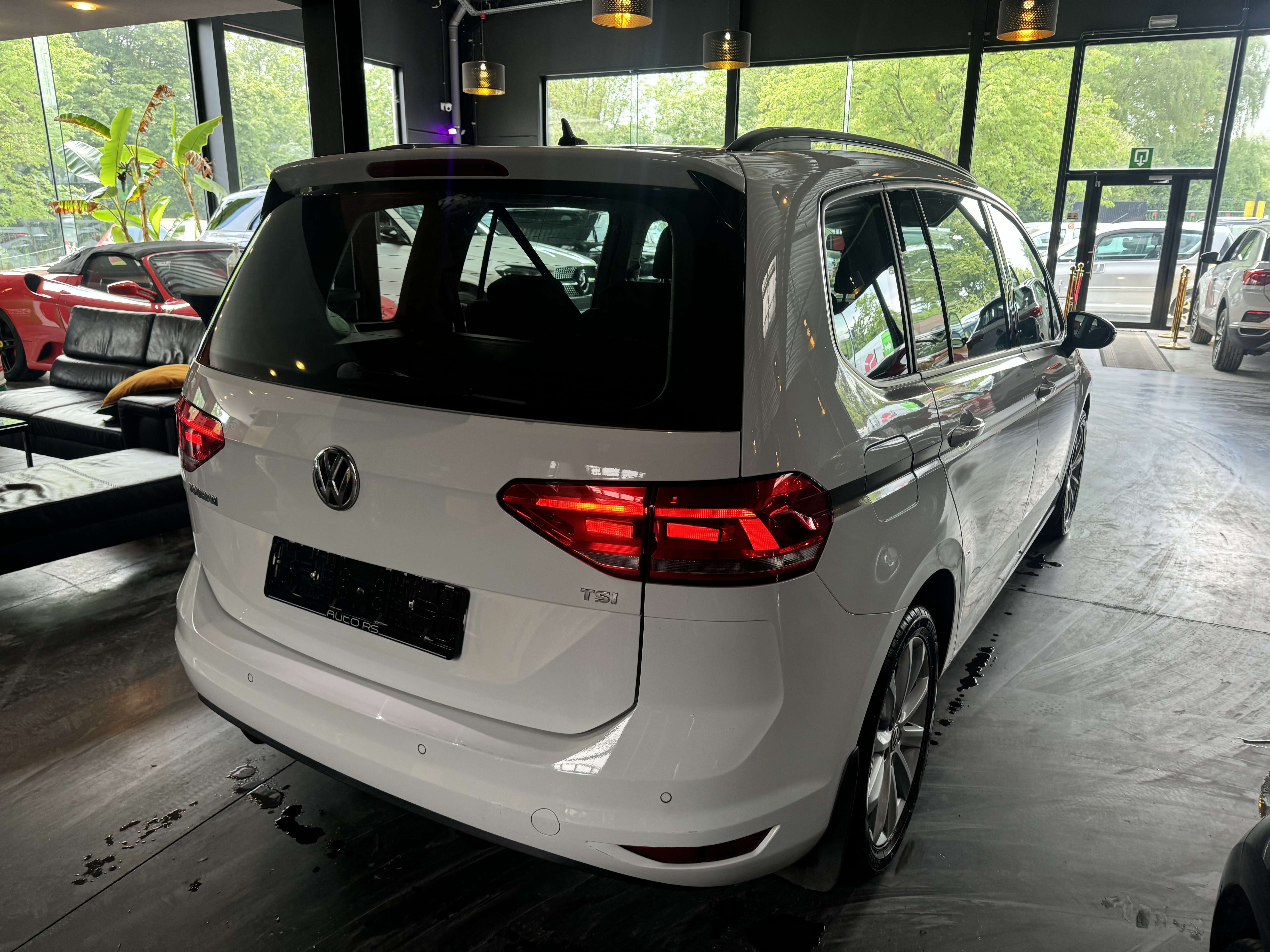 Volkswagen Touran 1.2 - A/C - MEDIA/TEL - NAVI - LIM/REG