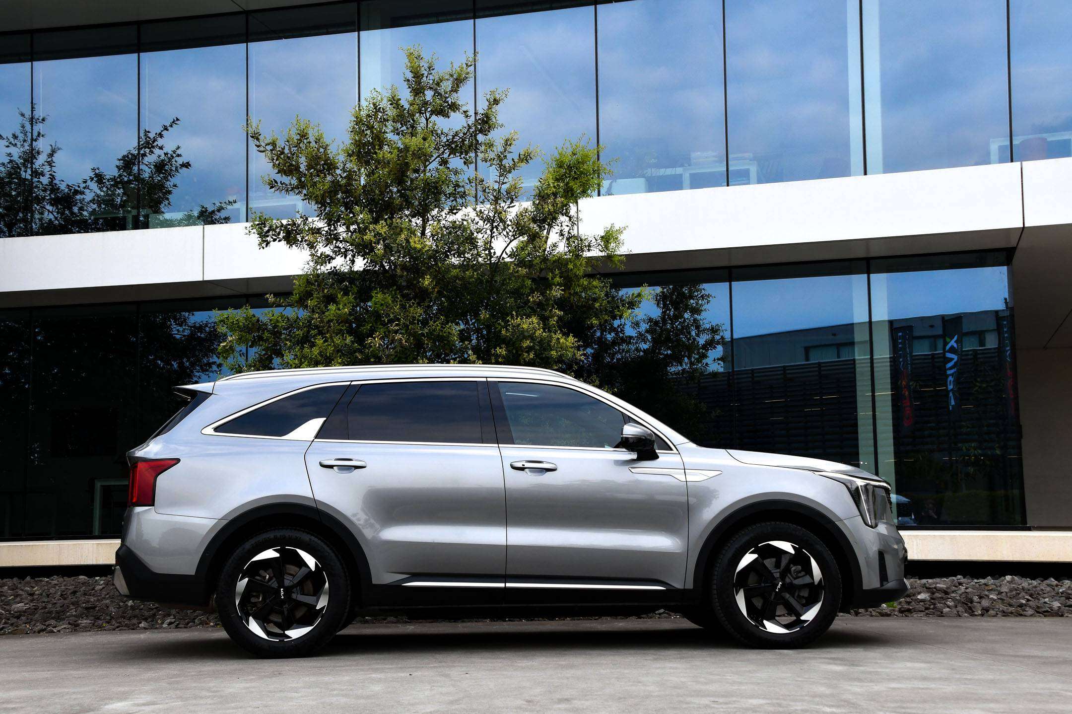 Kia Sorento 1.6 T-GDI l PACE UITVOERING l 4WD I 7 PL I MASSAGESTOELEN I PANO DAK I VERWARMD STUUR I BOSE I ACC