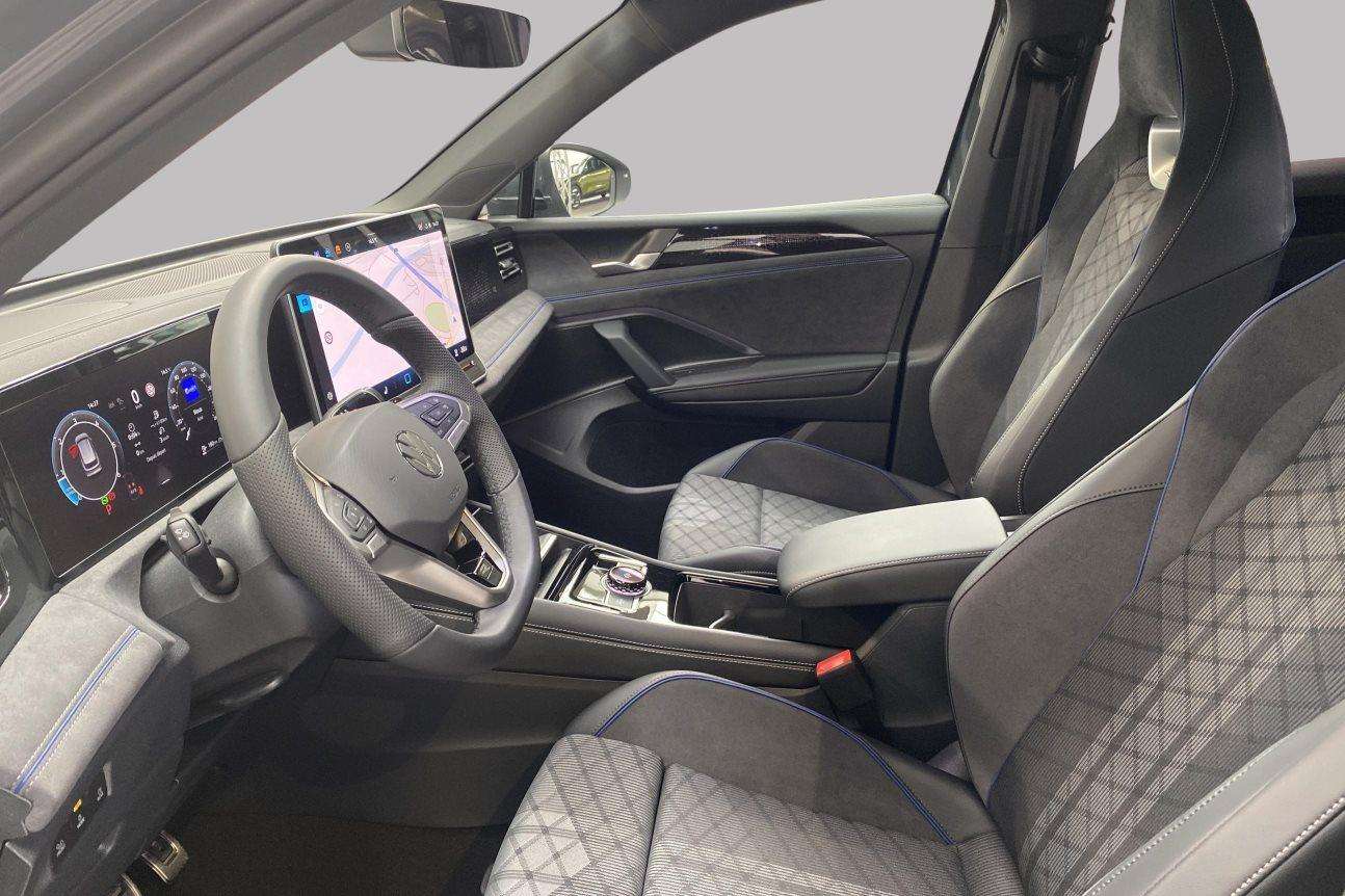Volkswagen Tiguan R-Line 2.0 TDI 150 PK* Caméra GPS