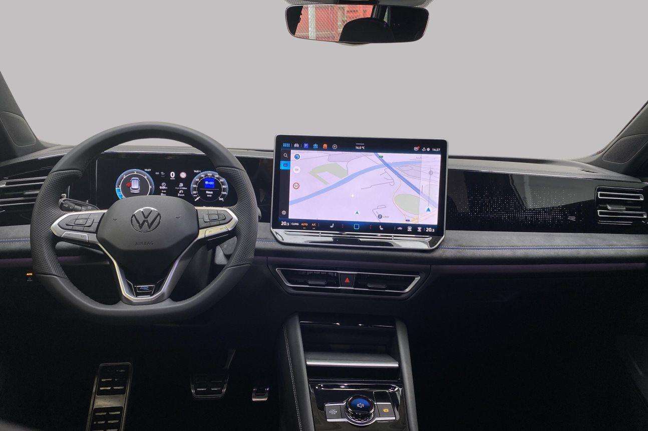 Volkswagen Tiguan R-Line 2.0 TDI 150 PK* Caméra GPS