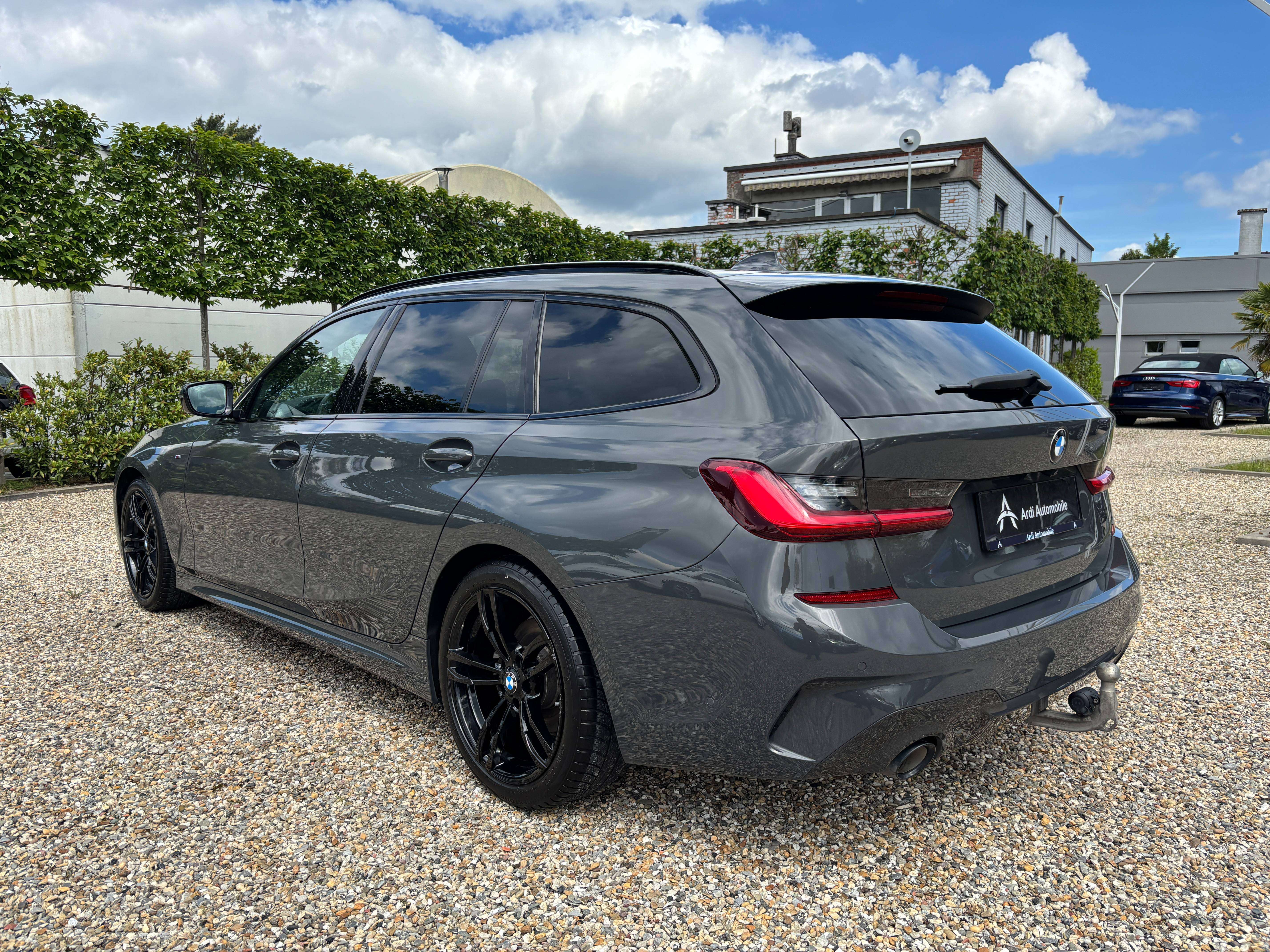 BMW 320 dA Touring *PACK M*CARPLAY*CAMERA*1ER PROPRIO*GARANTIE*