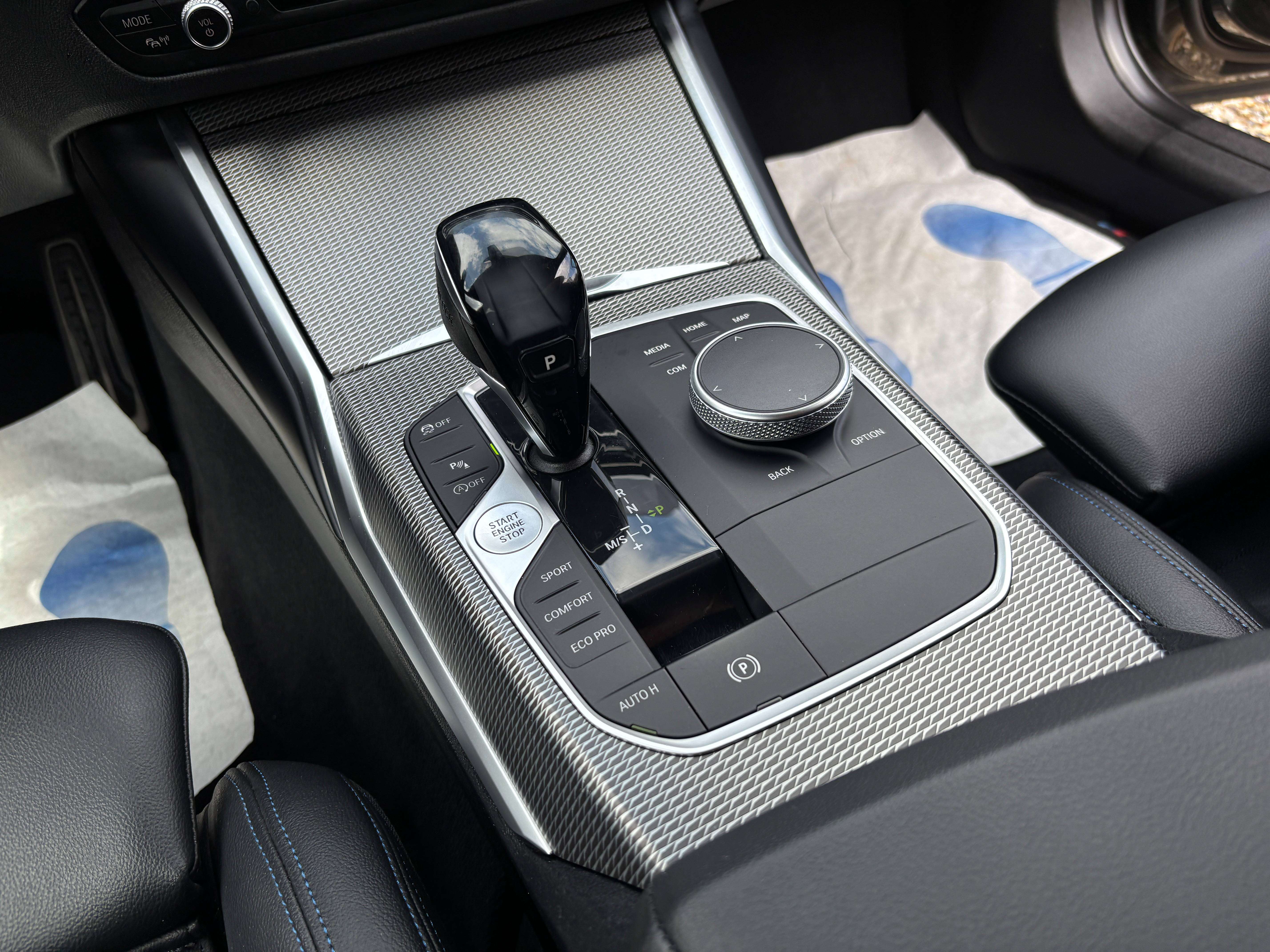 BMW 320 dA Touring *PACK M*CARPLAY*CAMERA*1ER PROPRIO*GARANTIE*