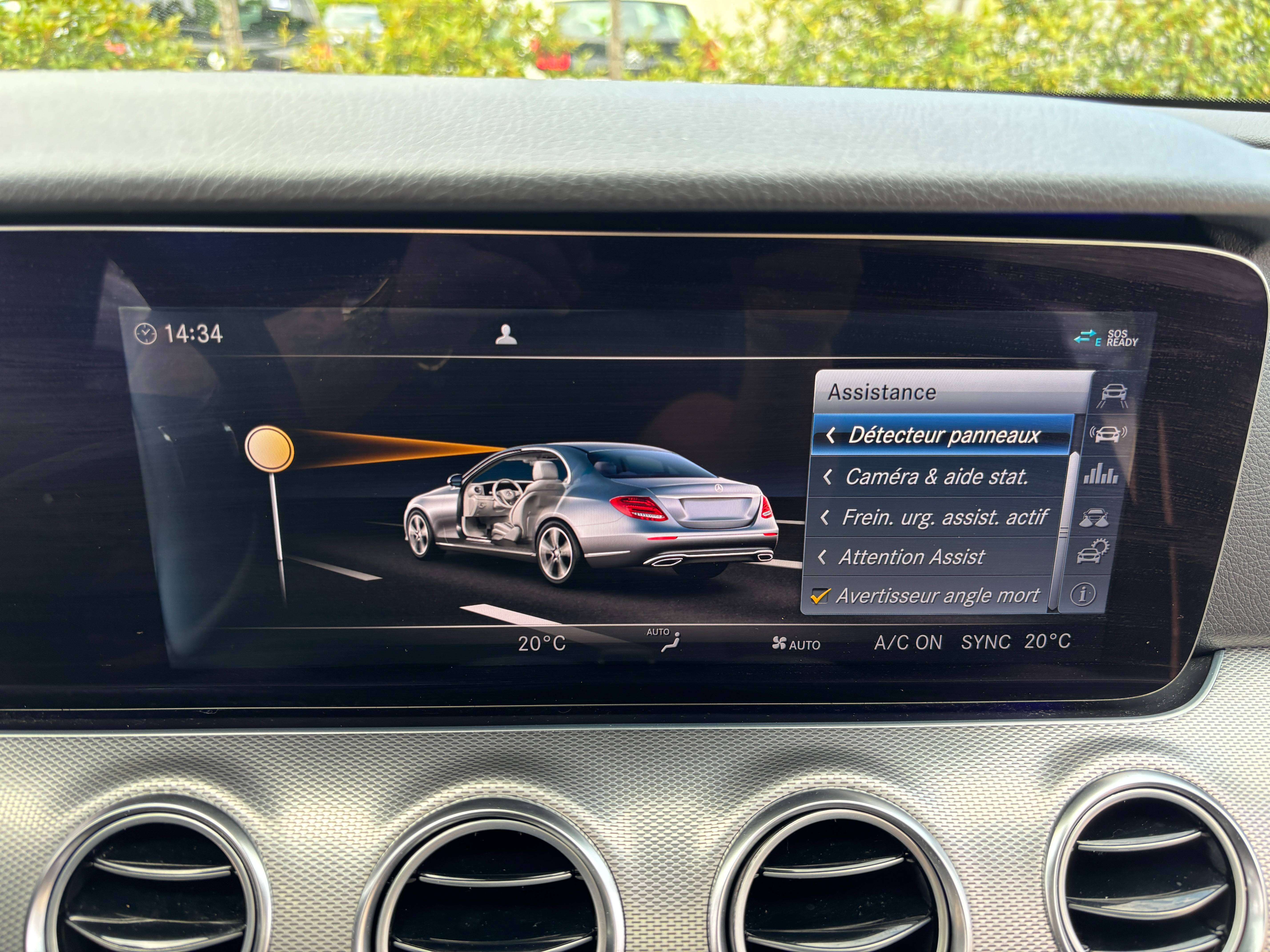 Mercedes-Benz E 200 d *CARPLAY*TOIT OUV+PANO*CAMERA 360*1ER PROPRIO*GARANTIE*