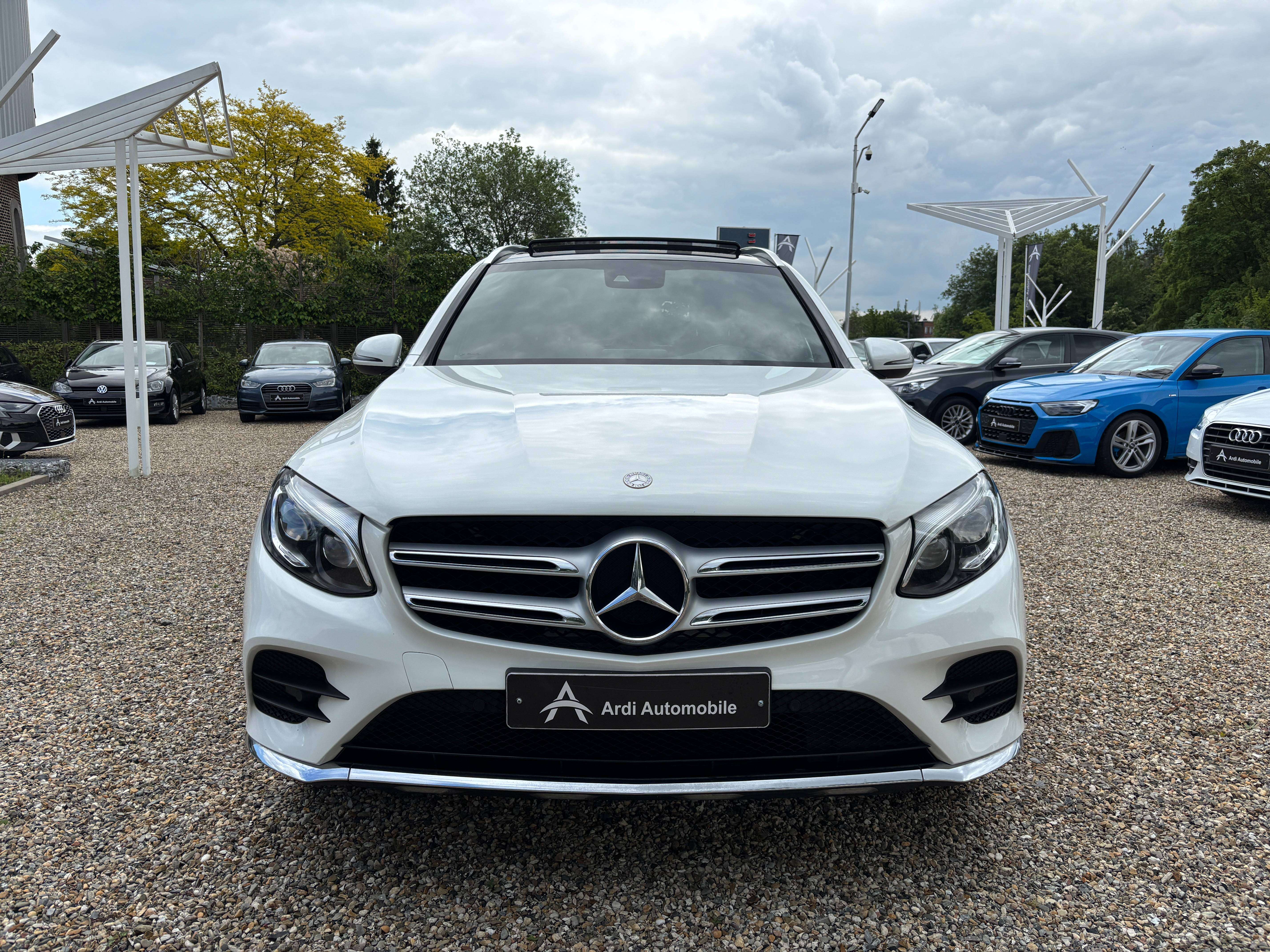 Mercedes-Benz GLC 220 d 4-Matic *PACK AMG*TOIT OUV+PANO*CAMERA*GARANTIE*
