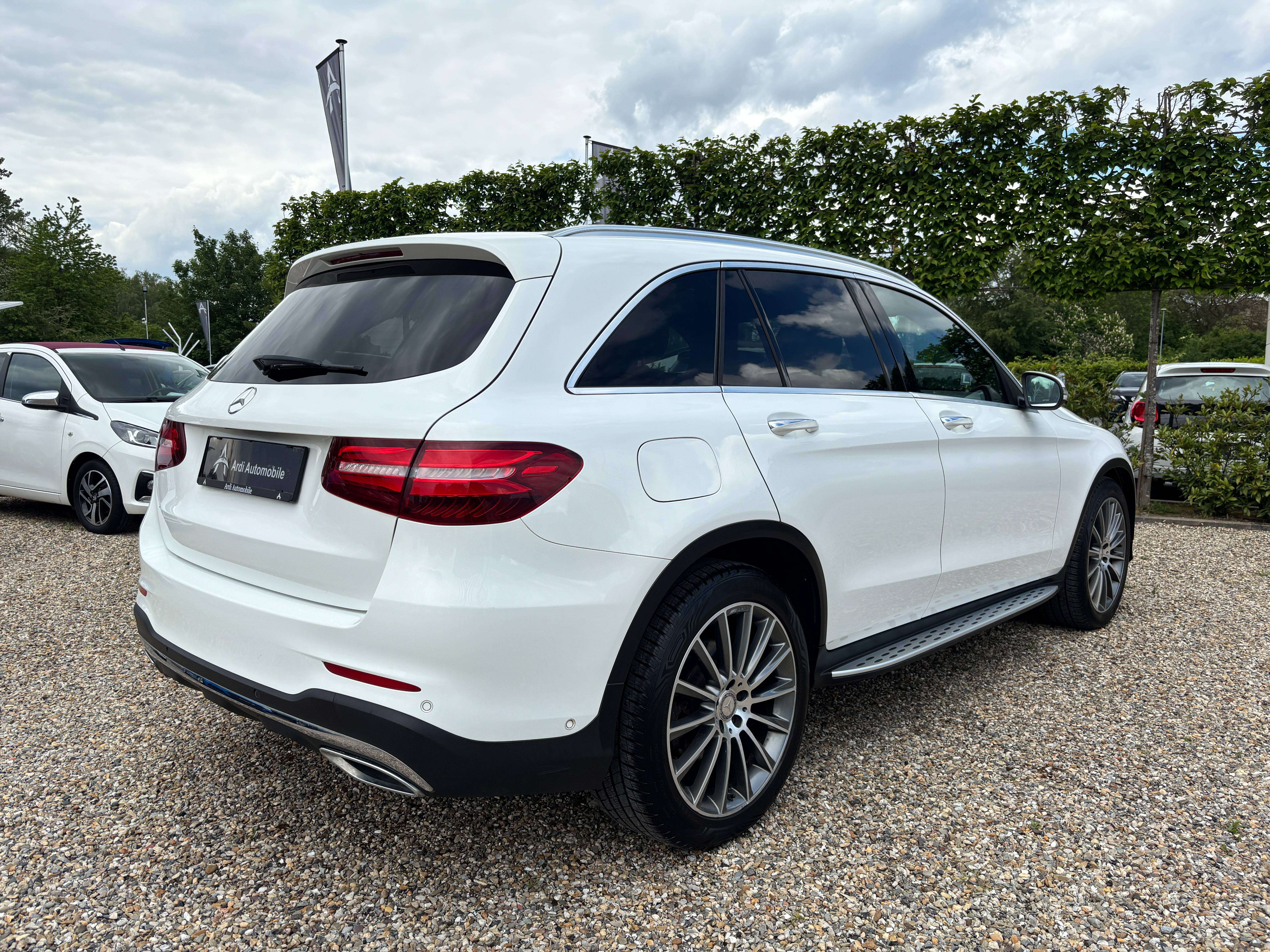 Mercedes-Benz GLC 220 d 4-Matic *PACK AMG*TOIT OUV+PANO*CAMERA*GARANTIE*