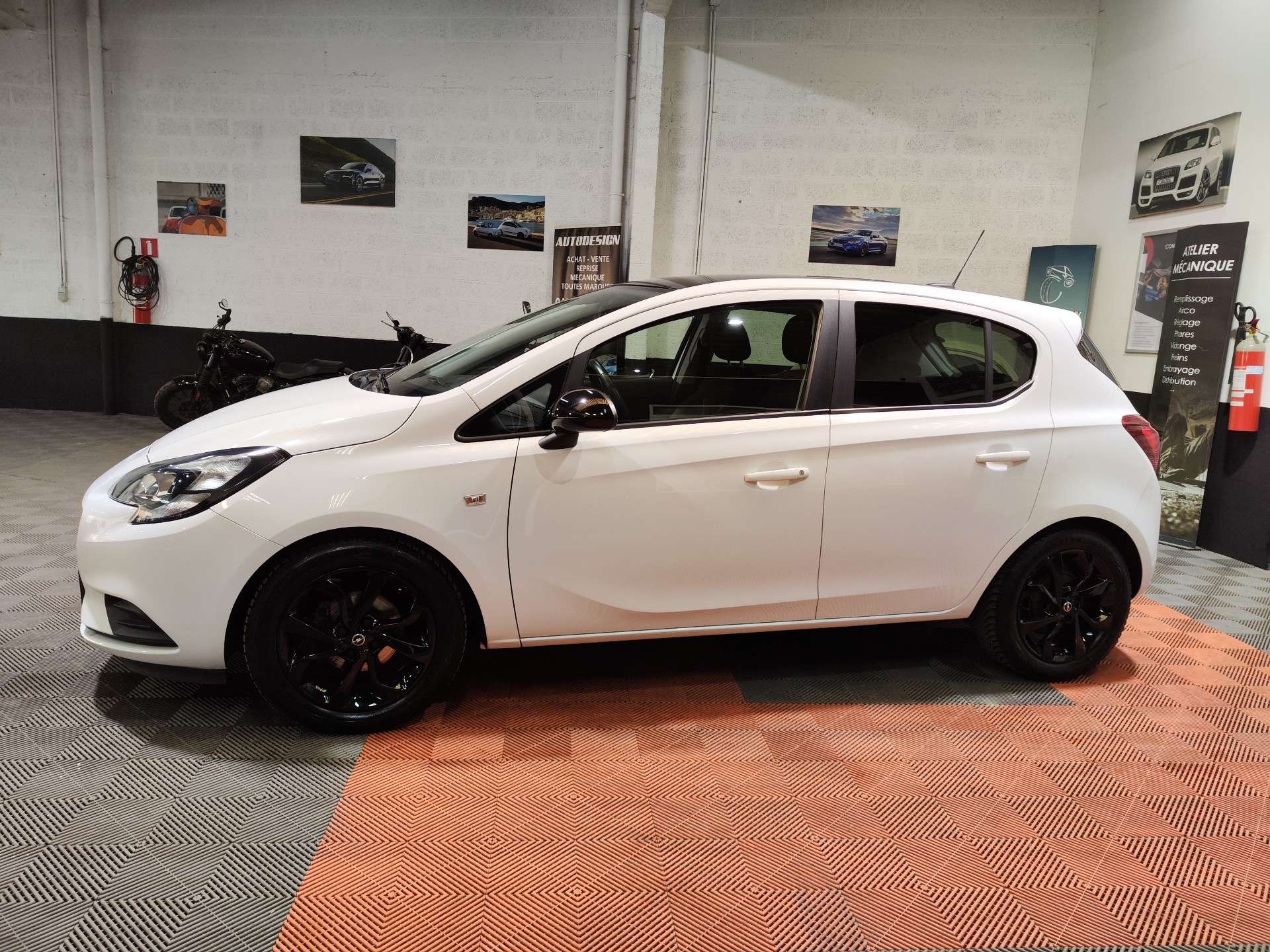 Opel Corsa Corsa 1.4i Black Edition **boite AUTO**