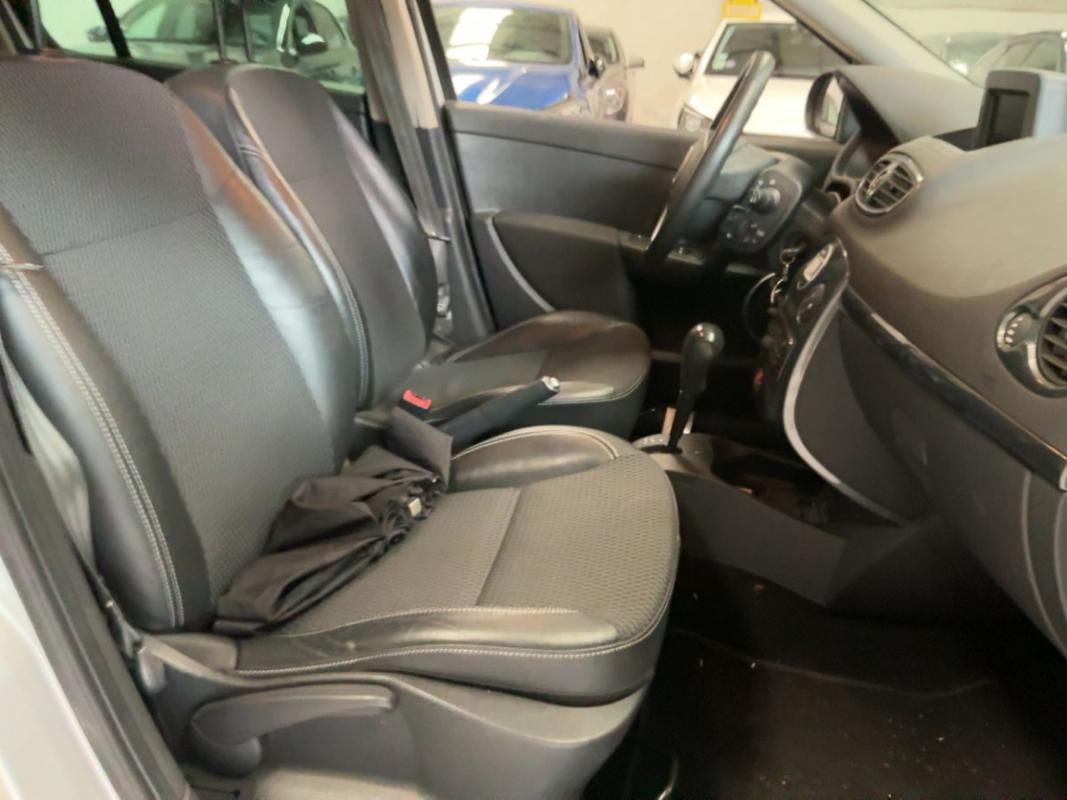Renault Clio 1.6 16V 110 Exception Pack Cuir TomTom A