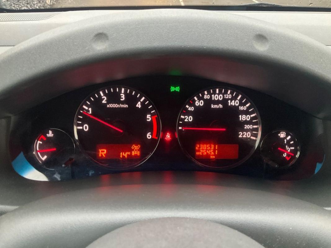 Nissan Navara 3.0 V6 dCi 231 Euro 5 Double Cab
