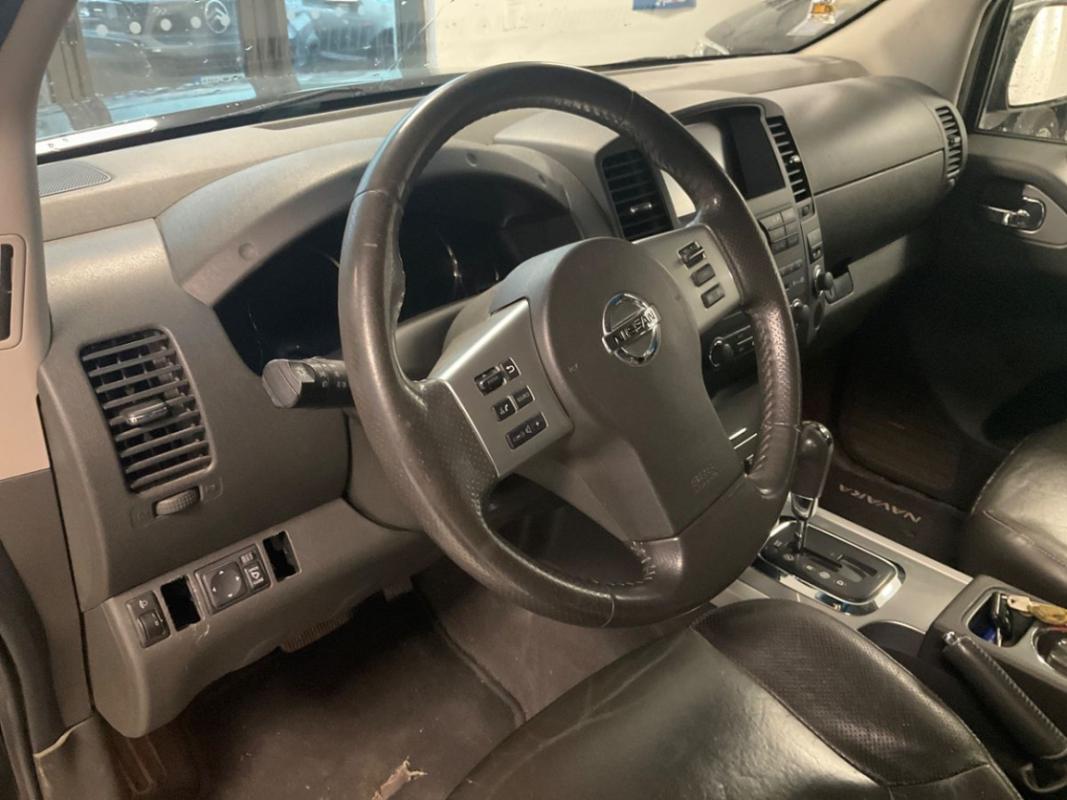 Nissan Navara 3.0 V6 dCi 231 Euro 5 Double Cab