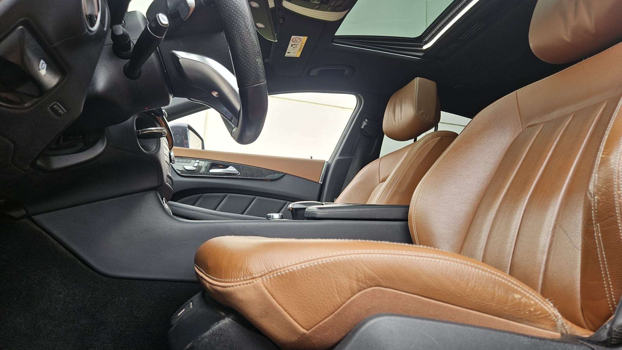 Mercedes-Benz CLS 220 *** AMG - Facelift - Full - Camera 360° - Carpass ***