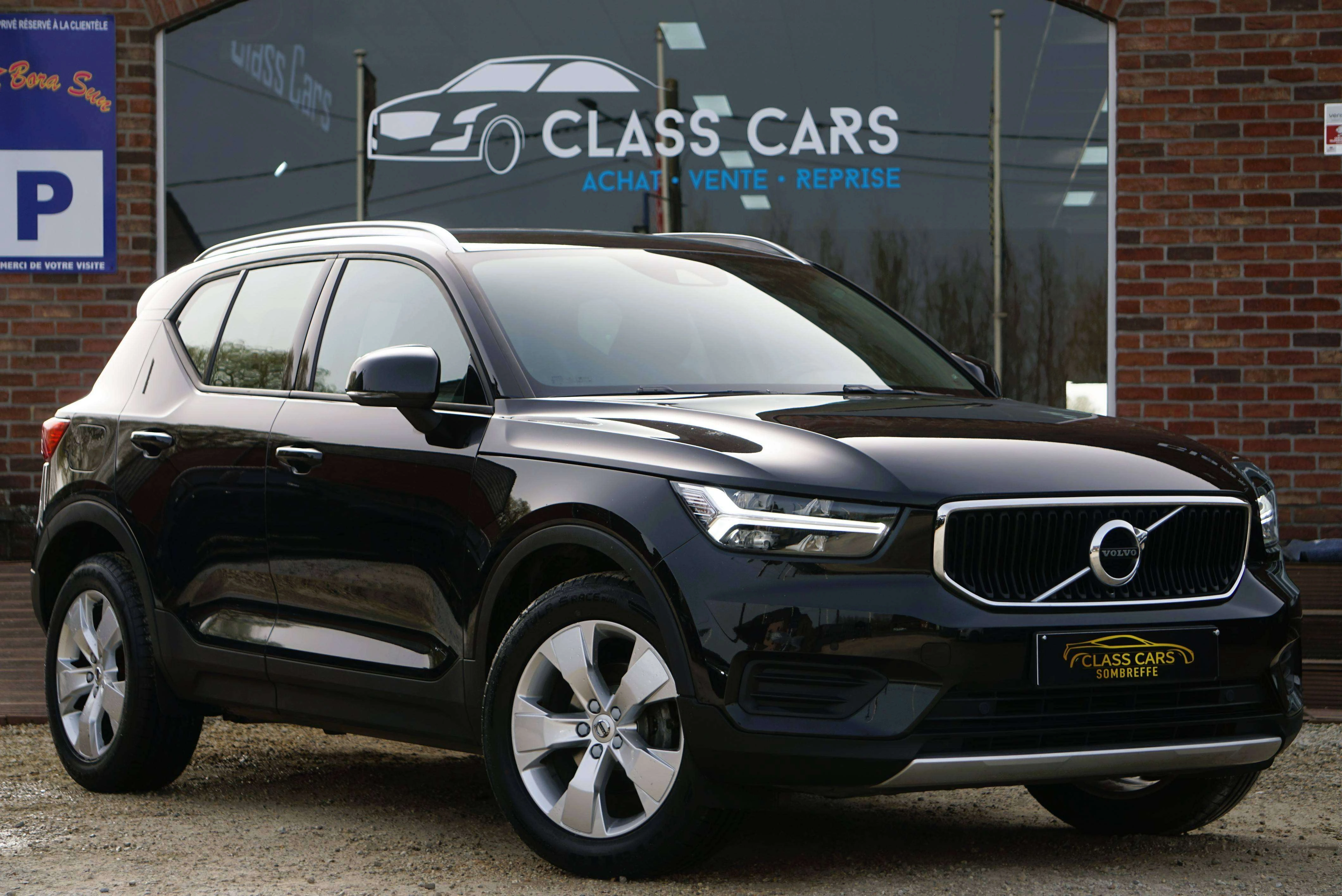 Volvo XC40 1.5 T3 Momentum Pro -CUIR-CARPLAY-NAVI-CAMERA-EU6d
