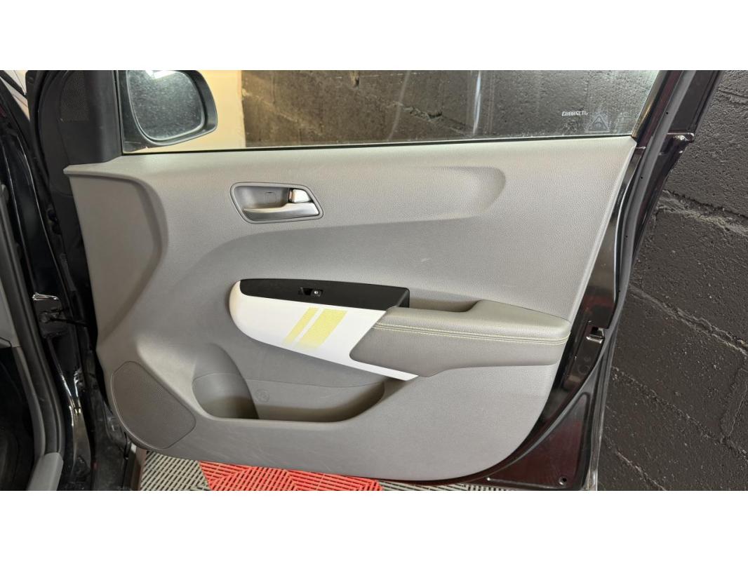 Kia Picanto 1.2 - 84 BVA III 2017 X Line PHASE 1