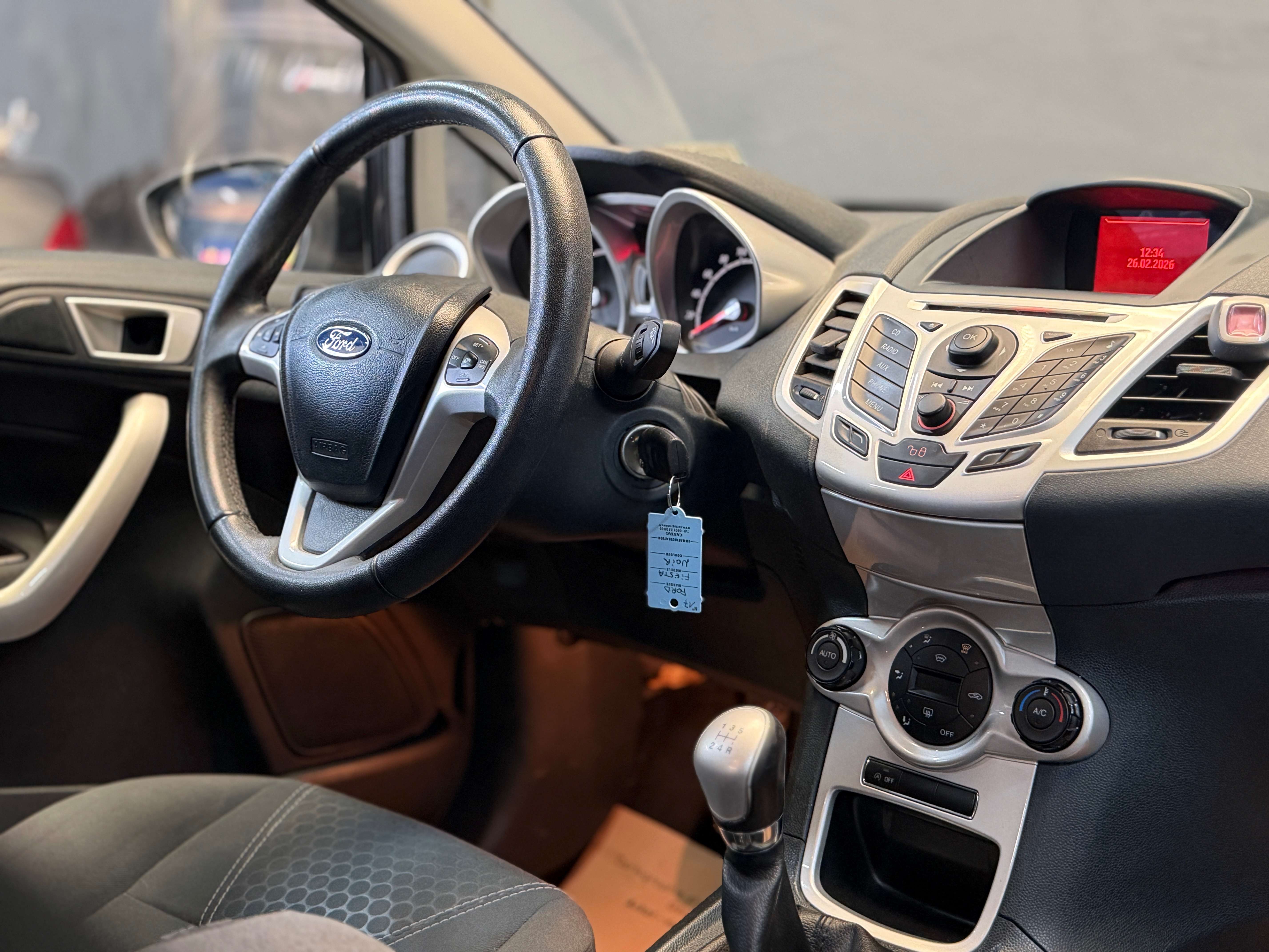 Ford Fiesta °TITANIUM°CLIM DIGITAL°EURO-5°V.MULTI°PROPRE
