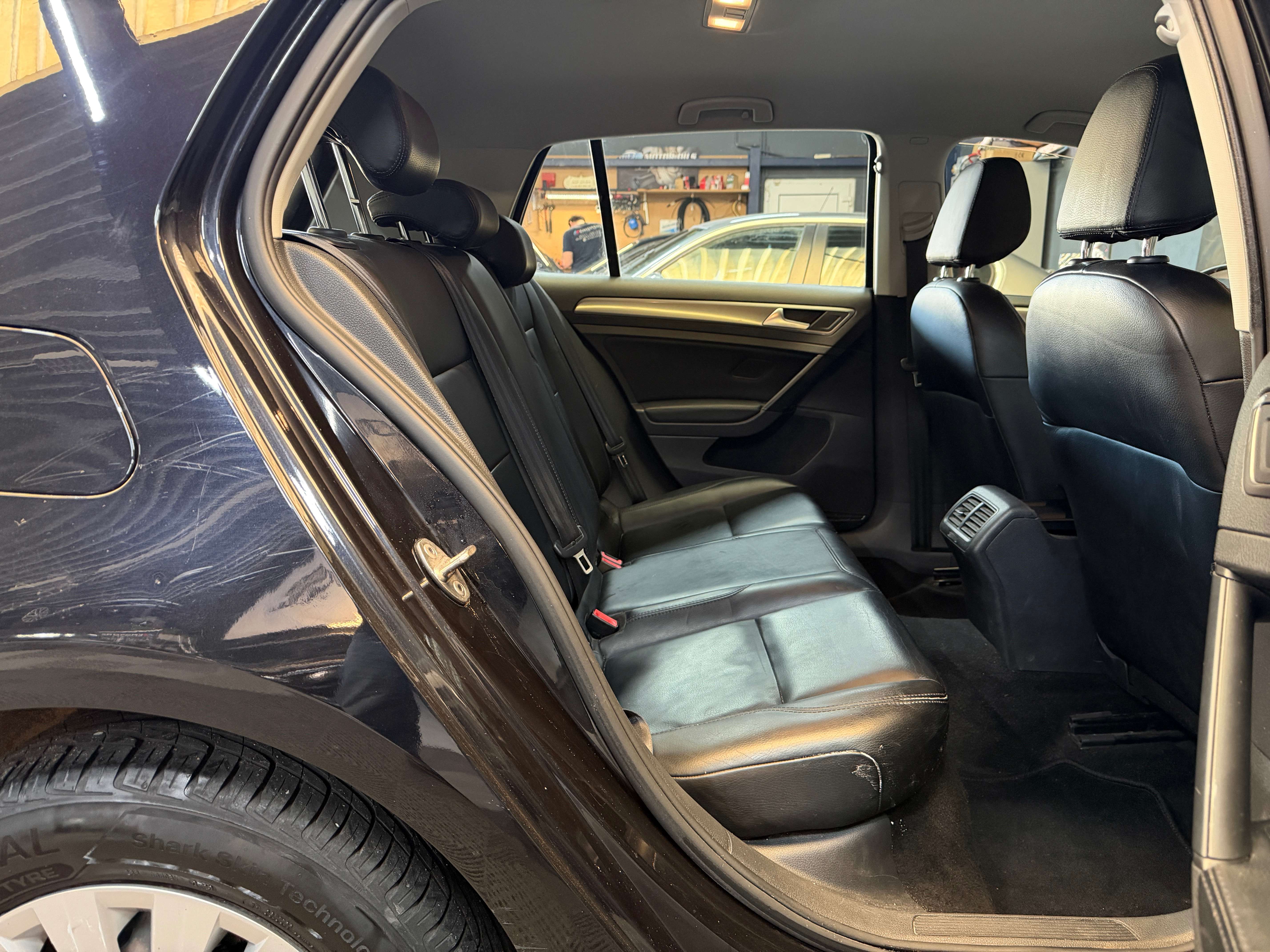 Volkswagen Golf °1EREMAIN°CUIR°NAVI°PDC°ACC°CRUISE