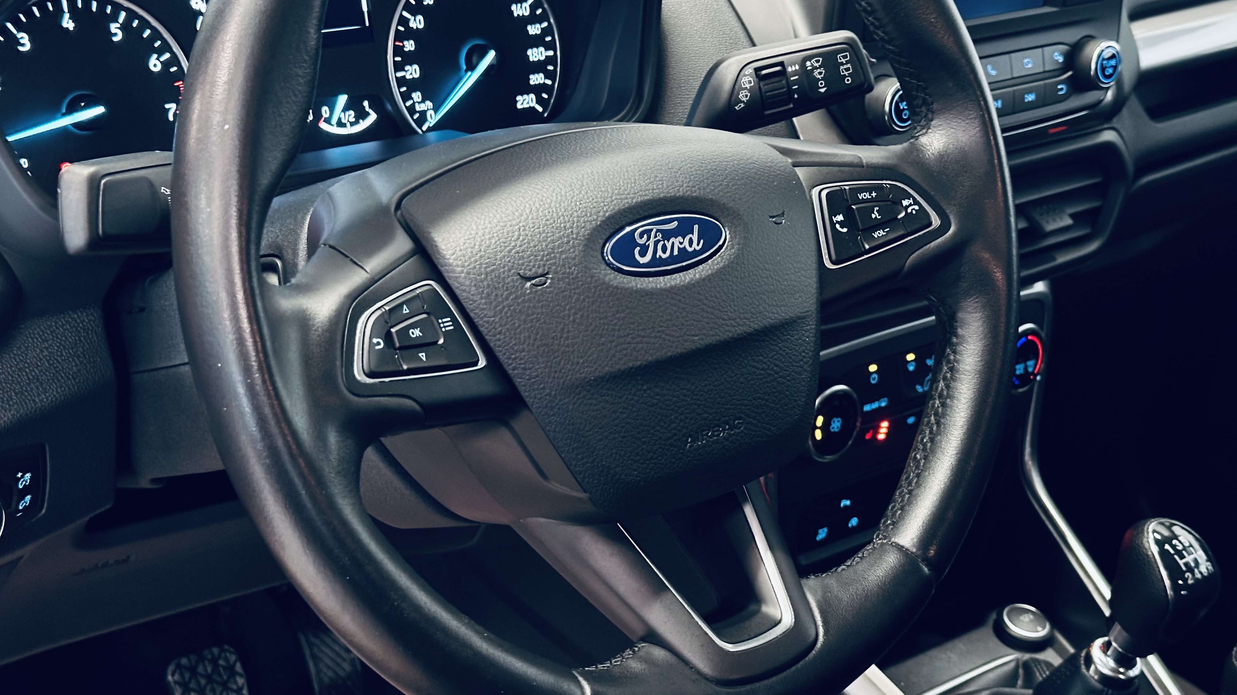 Ford EcoSport 1.0 PDC LIM SIEGE CHAUFFANT CLIM BLUETOOTH JA16