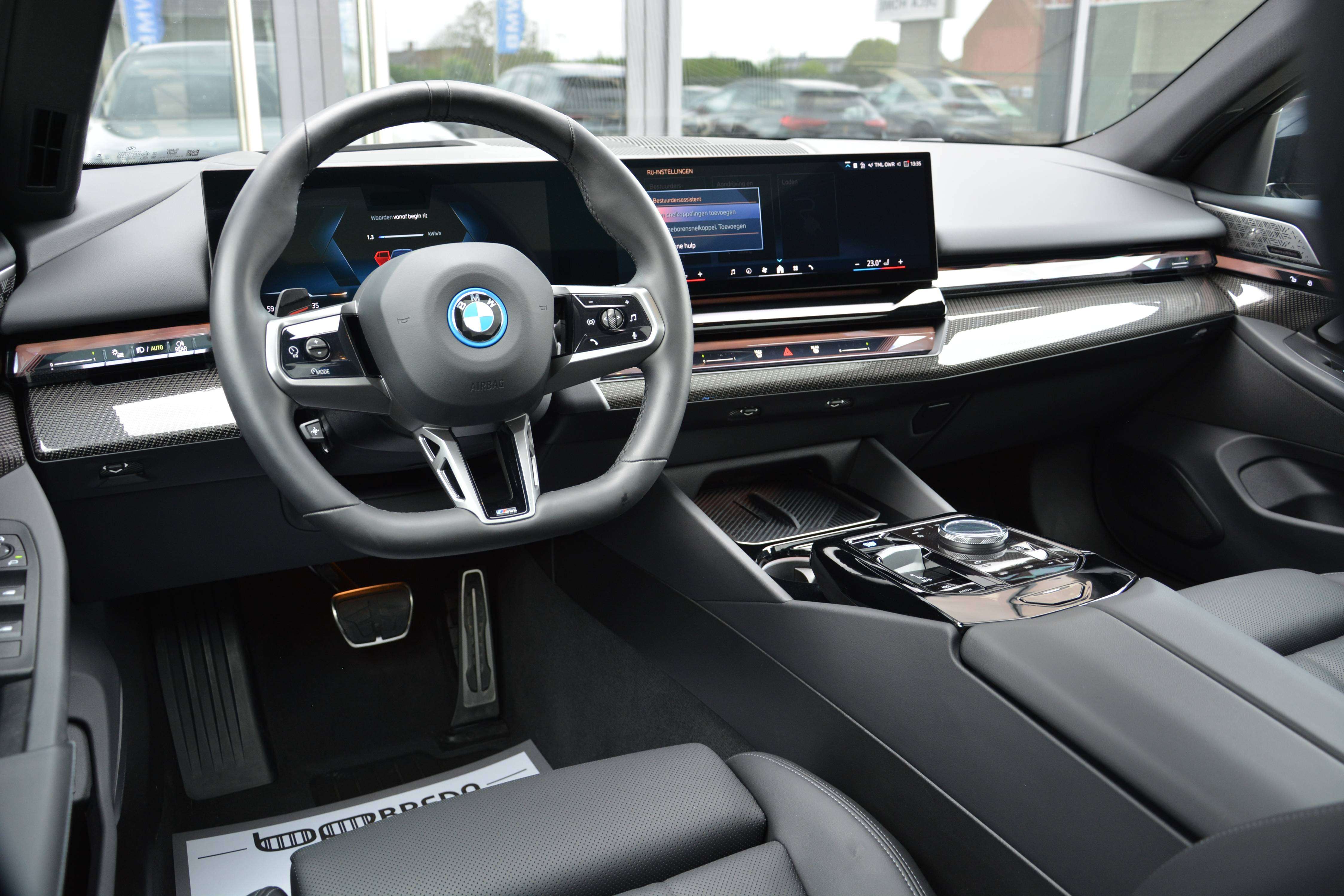 BMW i5 eDrive40 M-Sport Pro Touring/Pano/B&W/INTGR STR