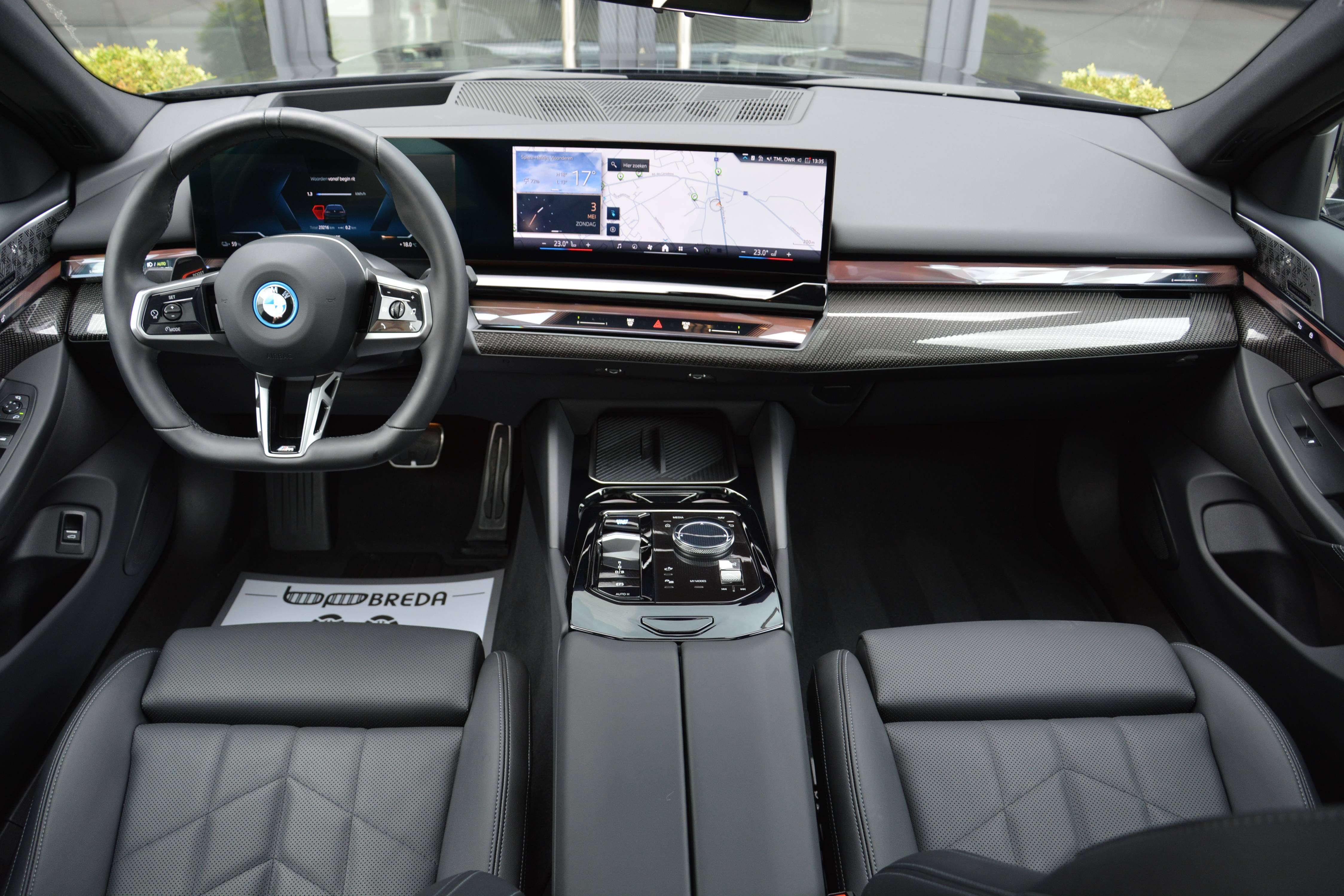 BMW i5 eDrive40 M-Sport Pro Touring/Pano/B&W/INTGR STR