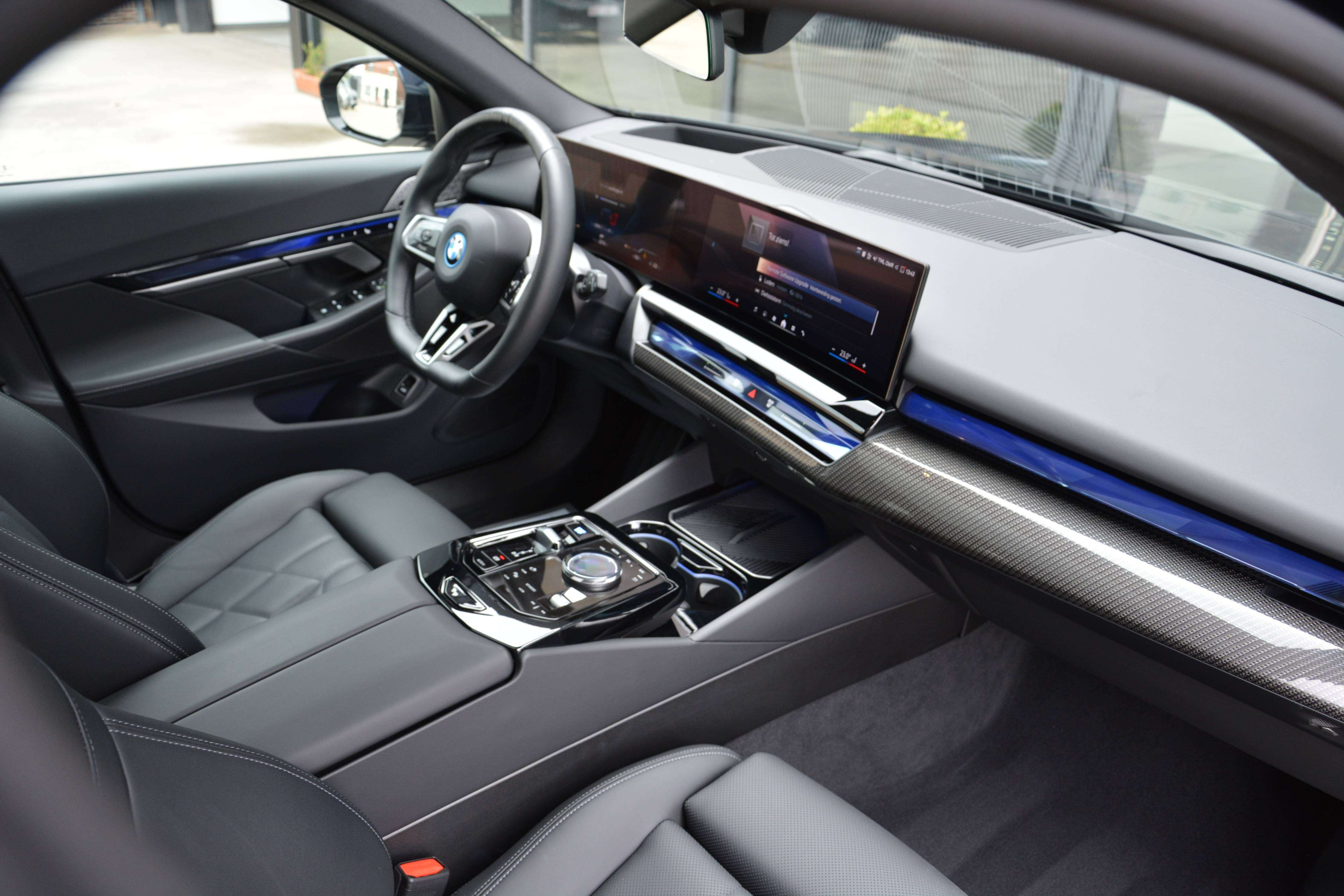BMW i5 eDrive40 M-Sport Pro Touring/Pano/B&W/INTGR STR
