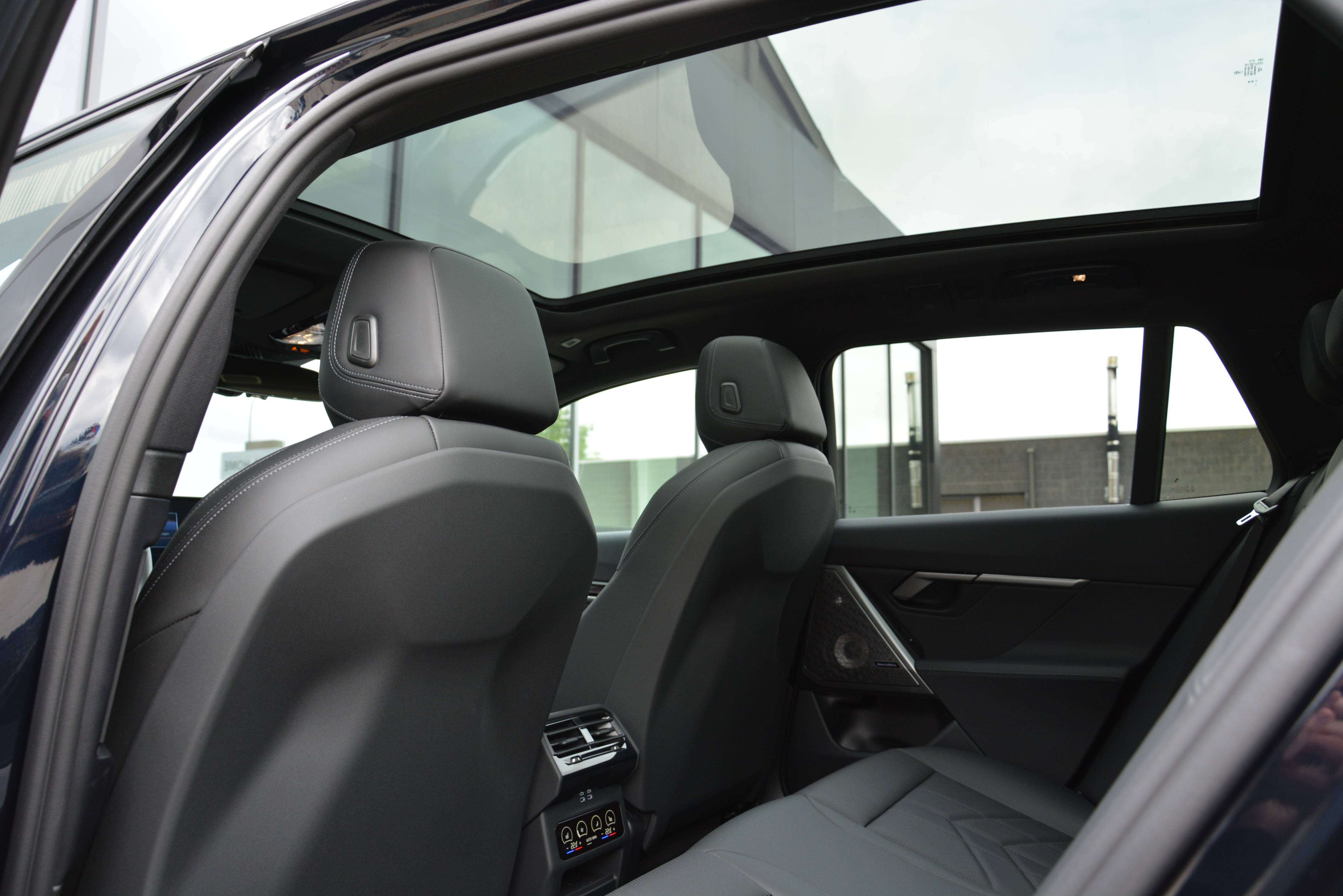BMW i5 eDrive40 M-Sport Pro Touring/Pano/B&W/INTGR STR