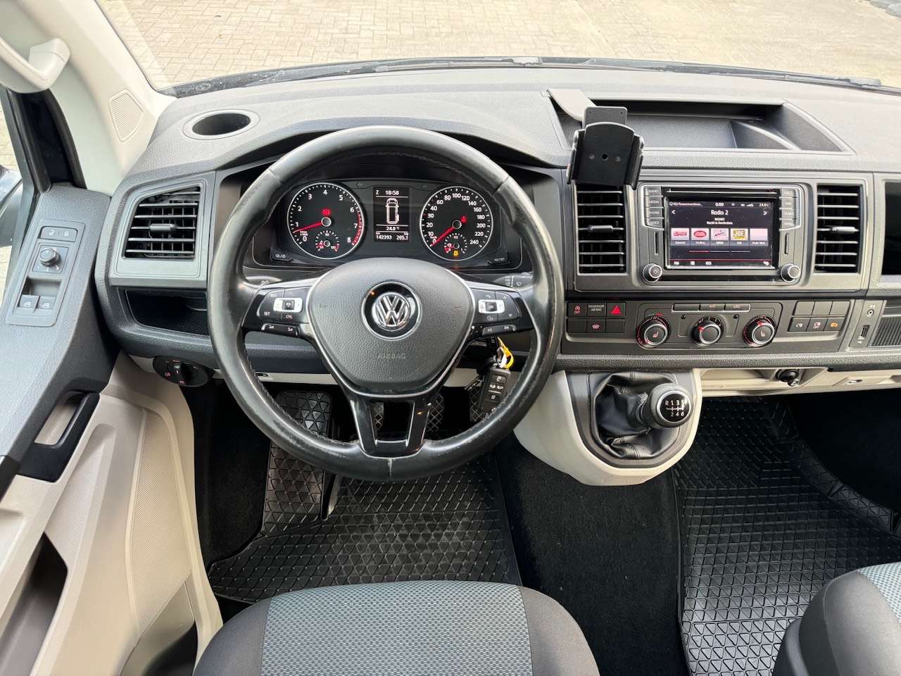 Volkswagen T6 Transporter 2.0 TSI BMT Highline - Camera ** 1 JAAR GARANTIE ** !!