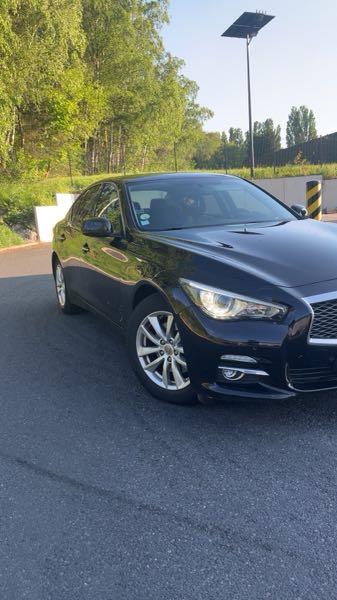 Infiniti Q50 (2) 2.2 D 170 7AT