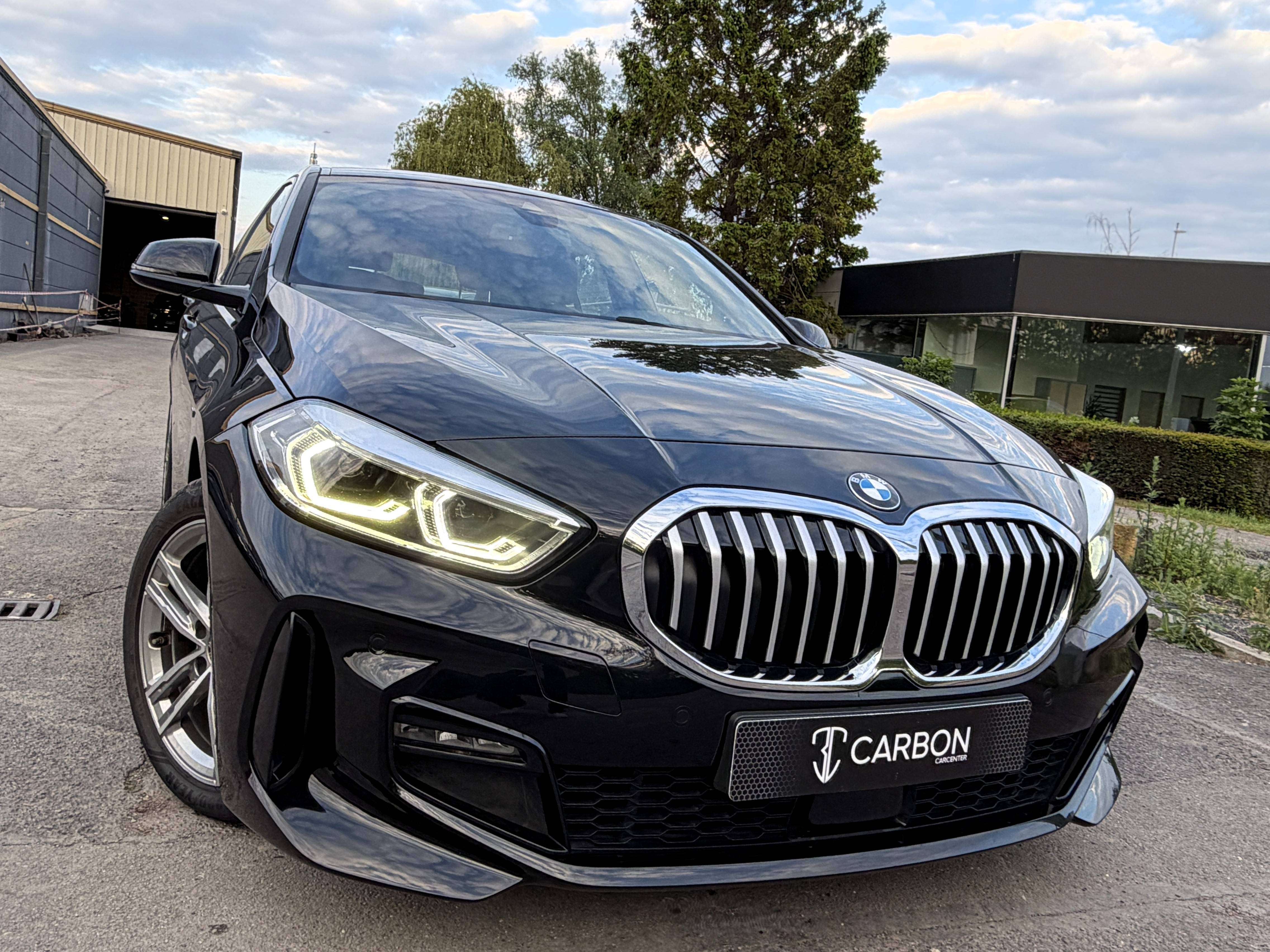 BMW 118 d Pack M Sport Shadow Line/NAVI/FULL LED/CARPLAY/GARANTIE