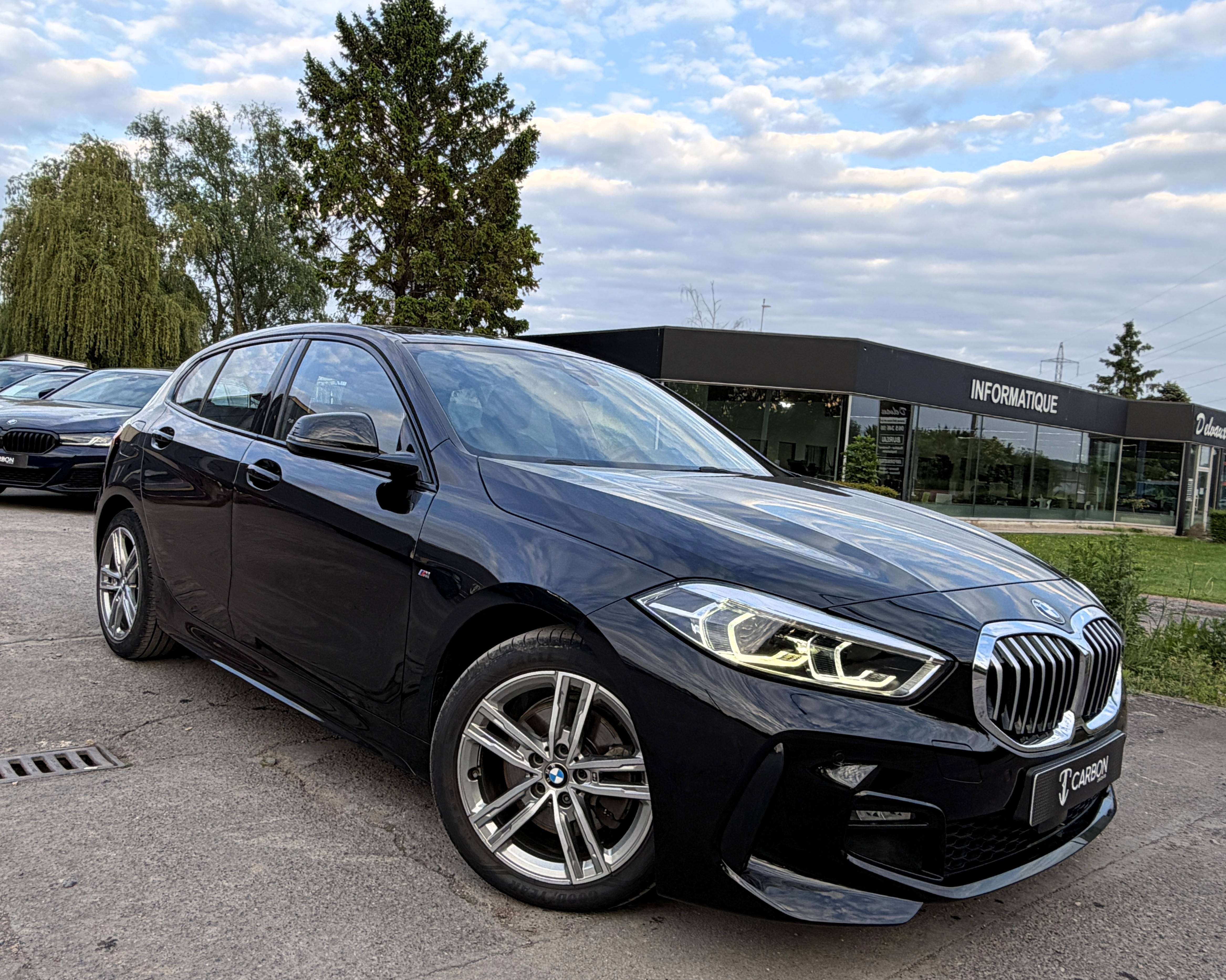 BMW 118 d Pack M Sport Shadow Line/NAVI/FULL LED/CARPLAY/GARANTIE