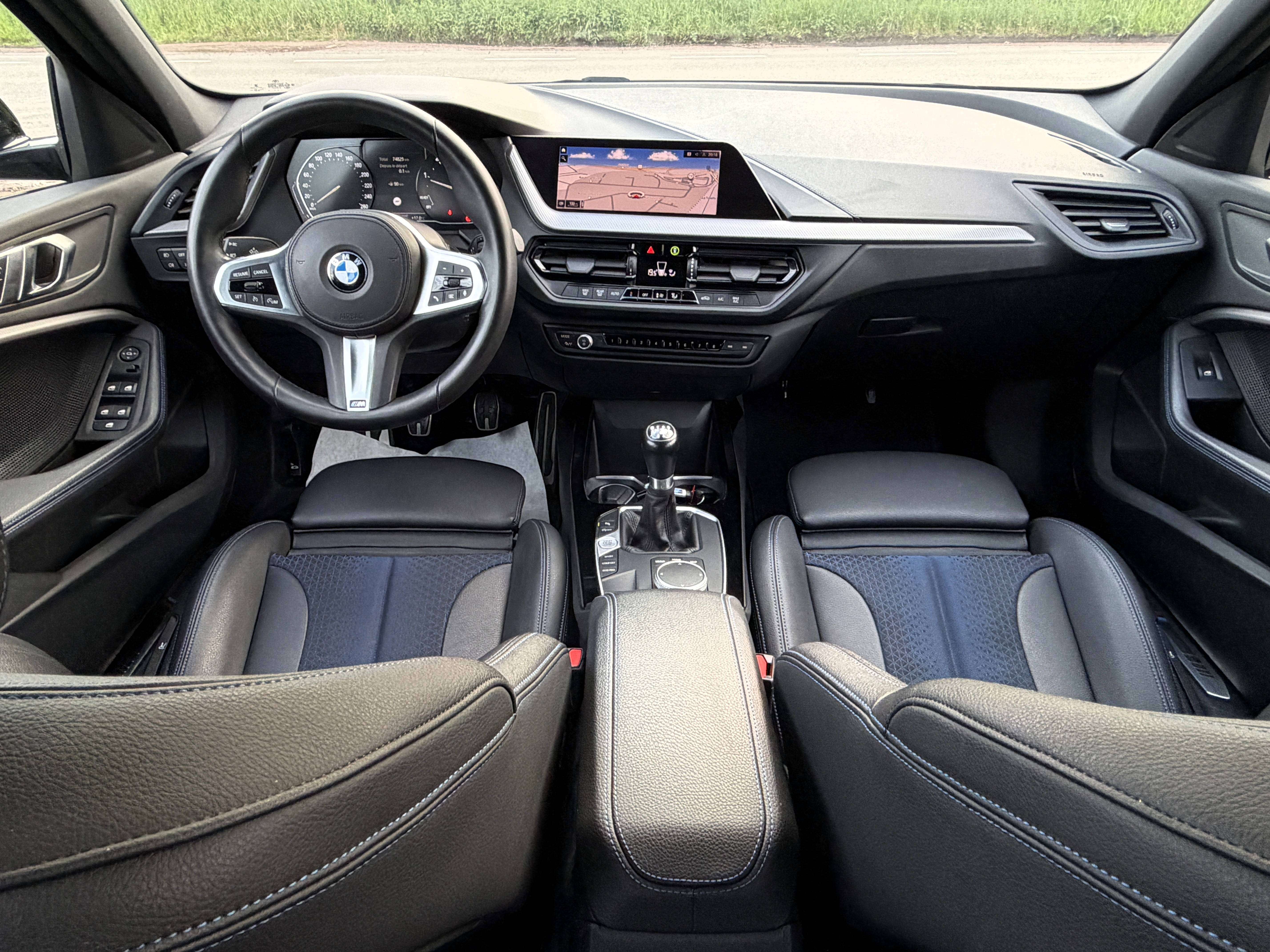 BMW 118 d Pack M Sport Shadow Line/NAVI/FULL LED/CARPLAY/GARANTIE