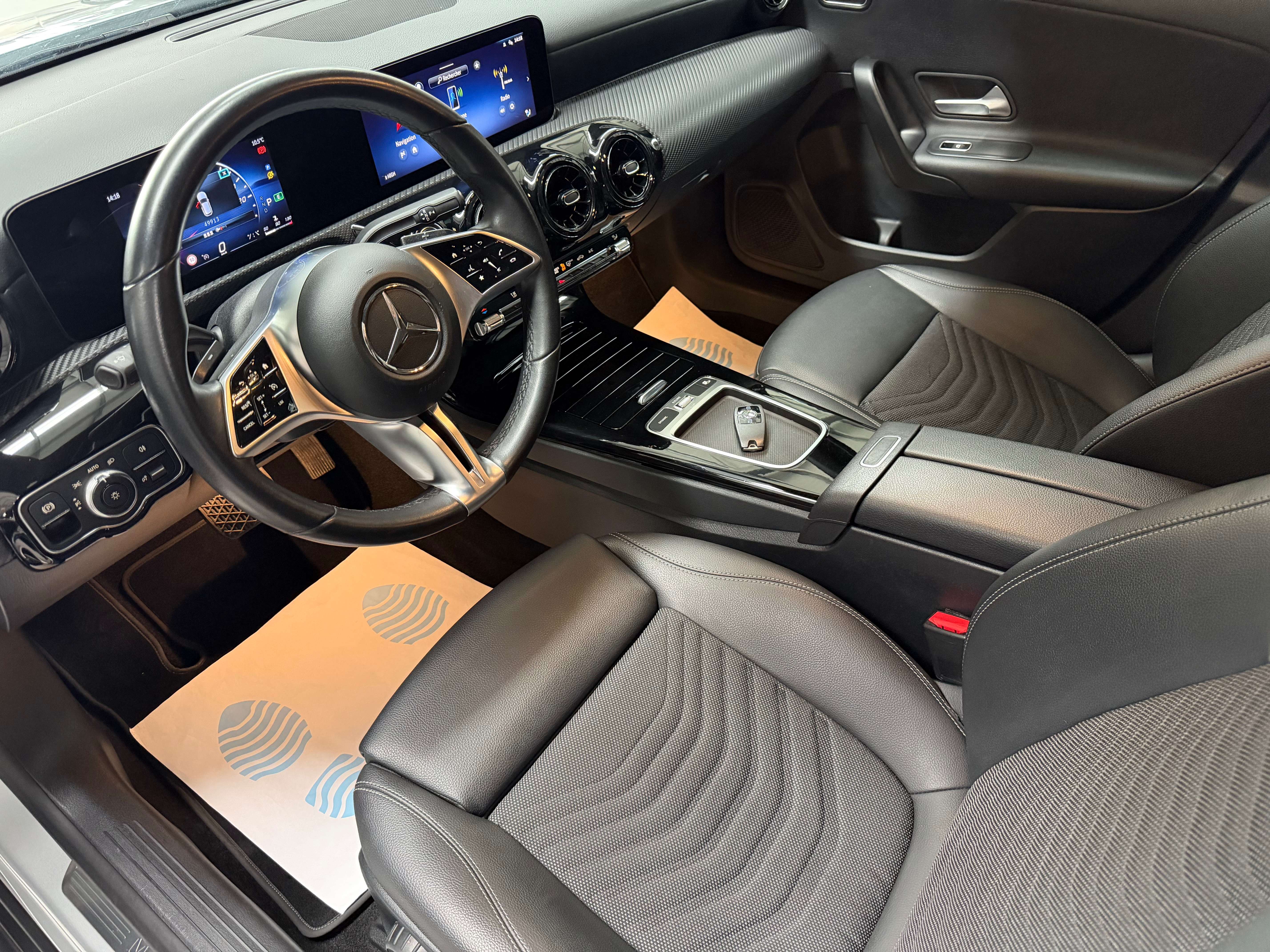 Mercedes-Benz A 180 A 180 d Business Line GARANTIE 12 MOIS