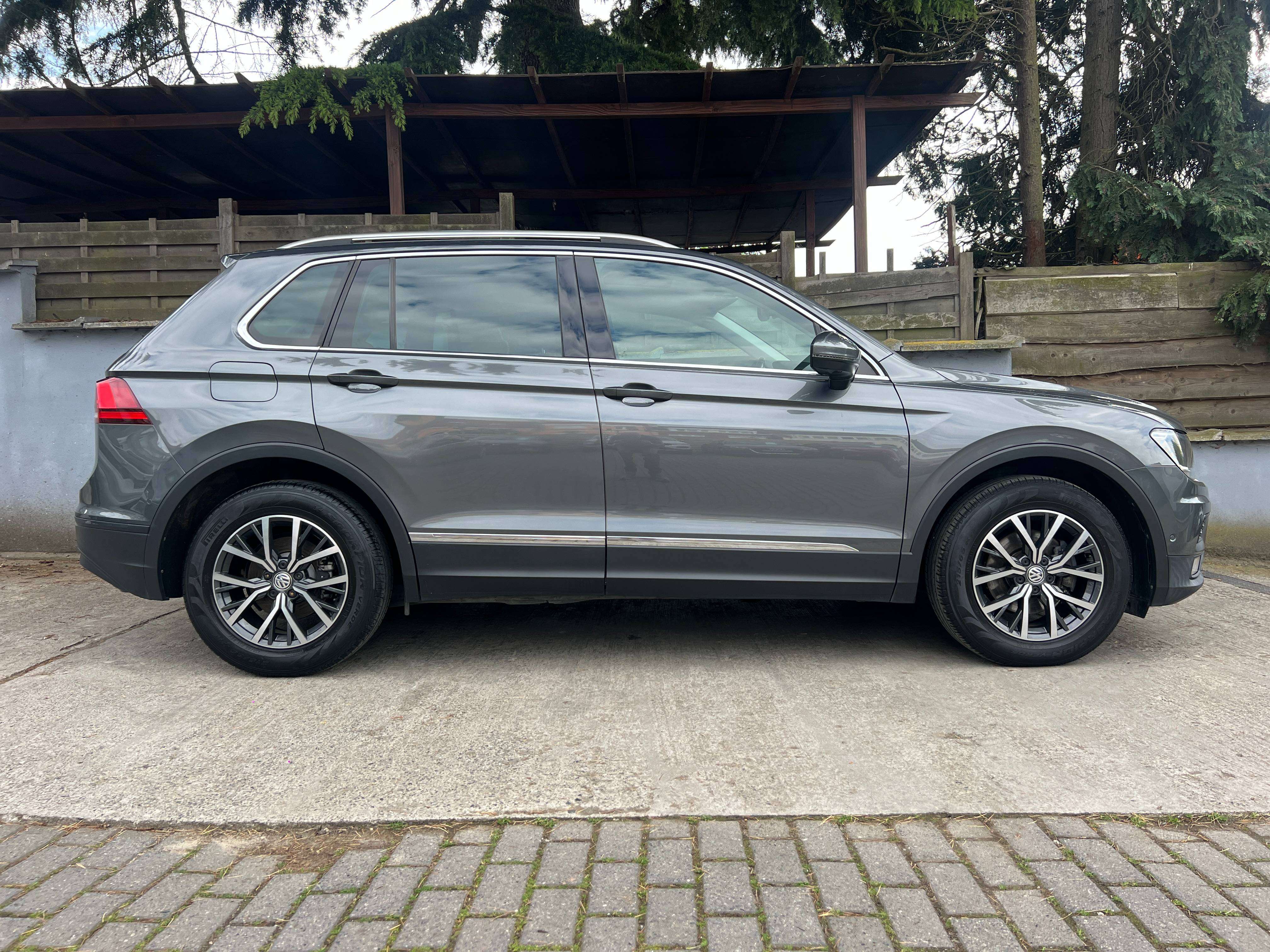 Volkswagen Tiguan 1.4 TSI 150cv 6vit Comfortline ( cuir clim toe CarPlay ect)