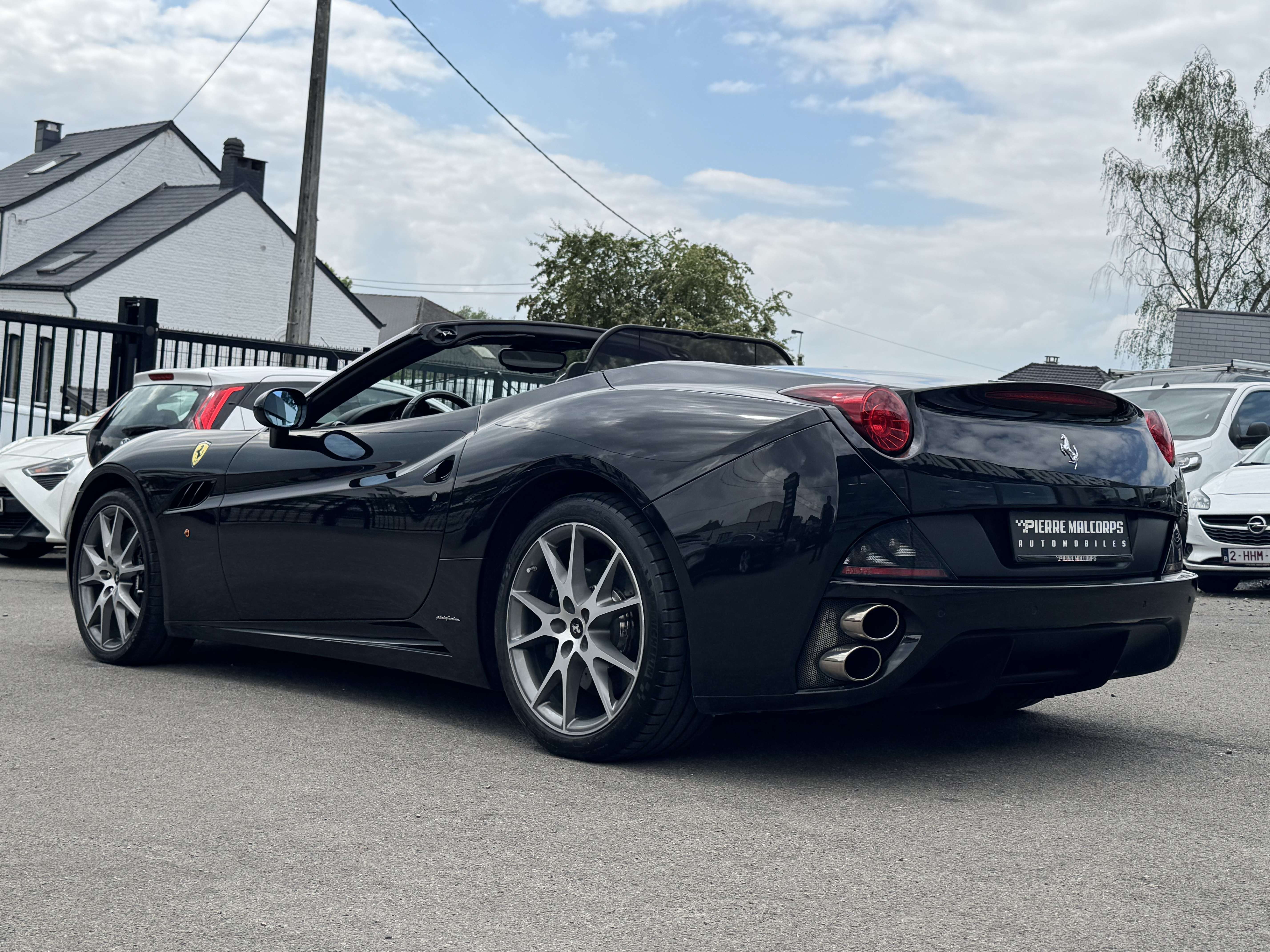 Ferrari California 4.3i V8 / 1ST PAINT / 4 SEATS / FULL SERVICE / DAYTONA