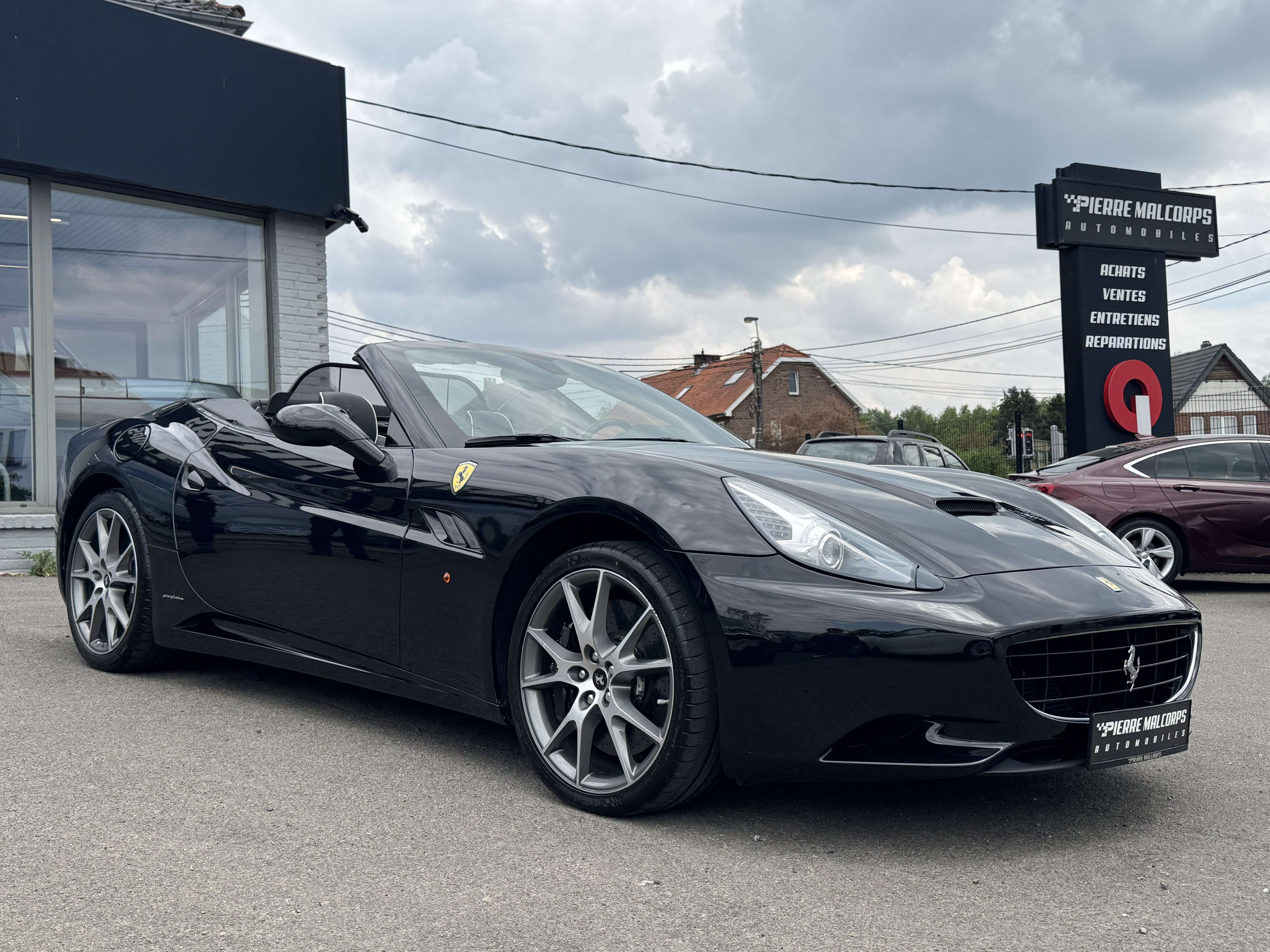 Ferrari California 4.3i V8 / 1ST PAINT / 4 SEATS / FULL SERVICE / DAYTONA