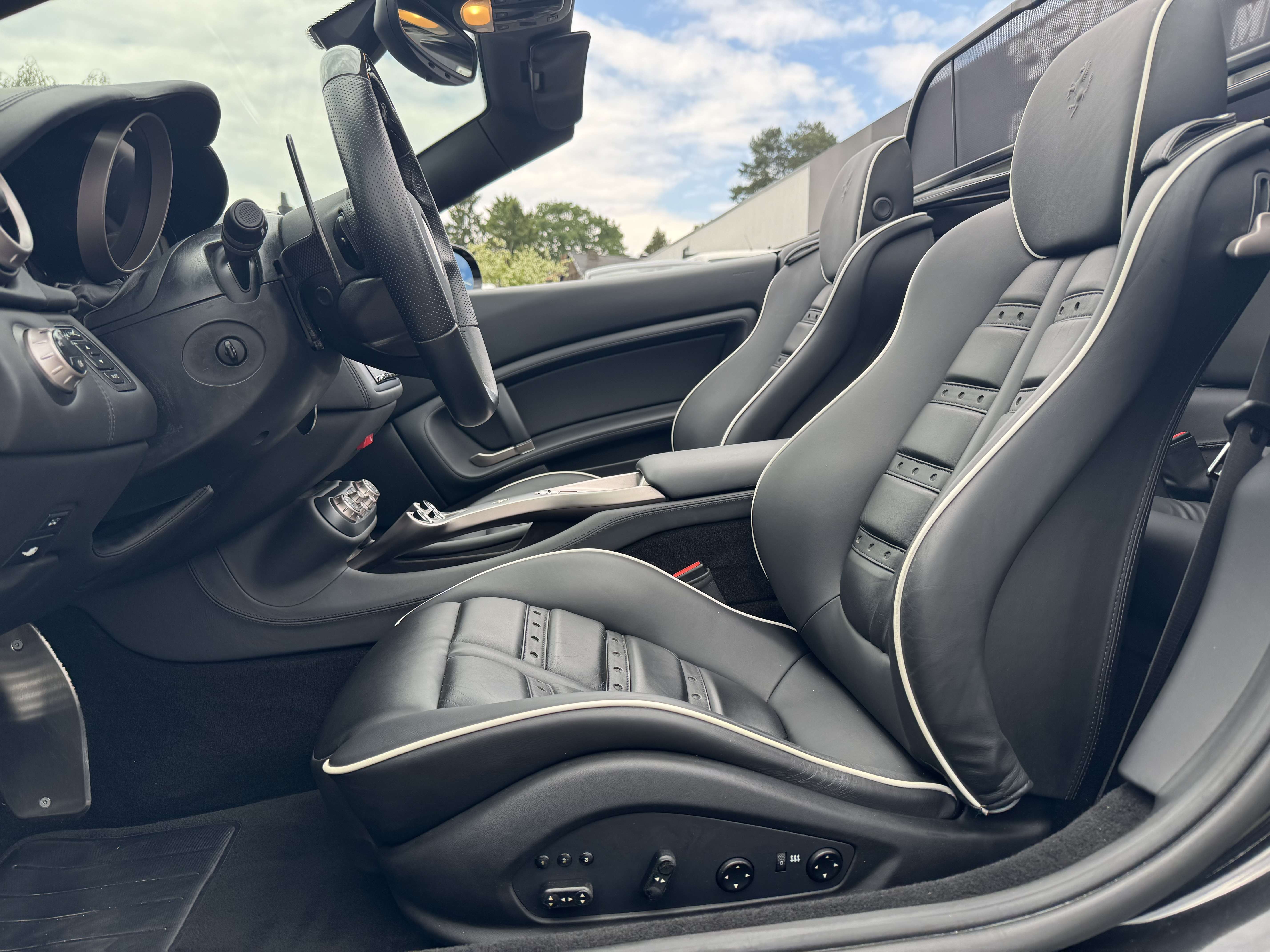 Ferrari California 4.3i V8 / 1ST PAINT / 4 SEATS / FULL SERVICE / DAYTONA