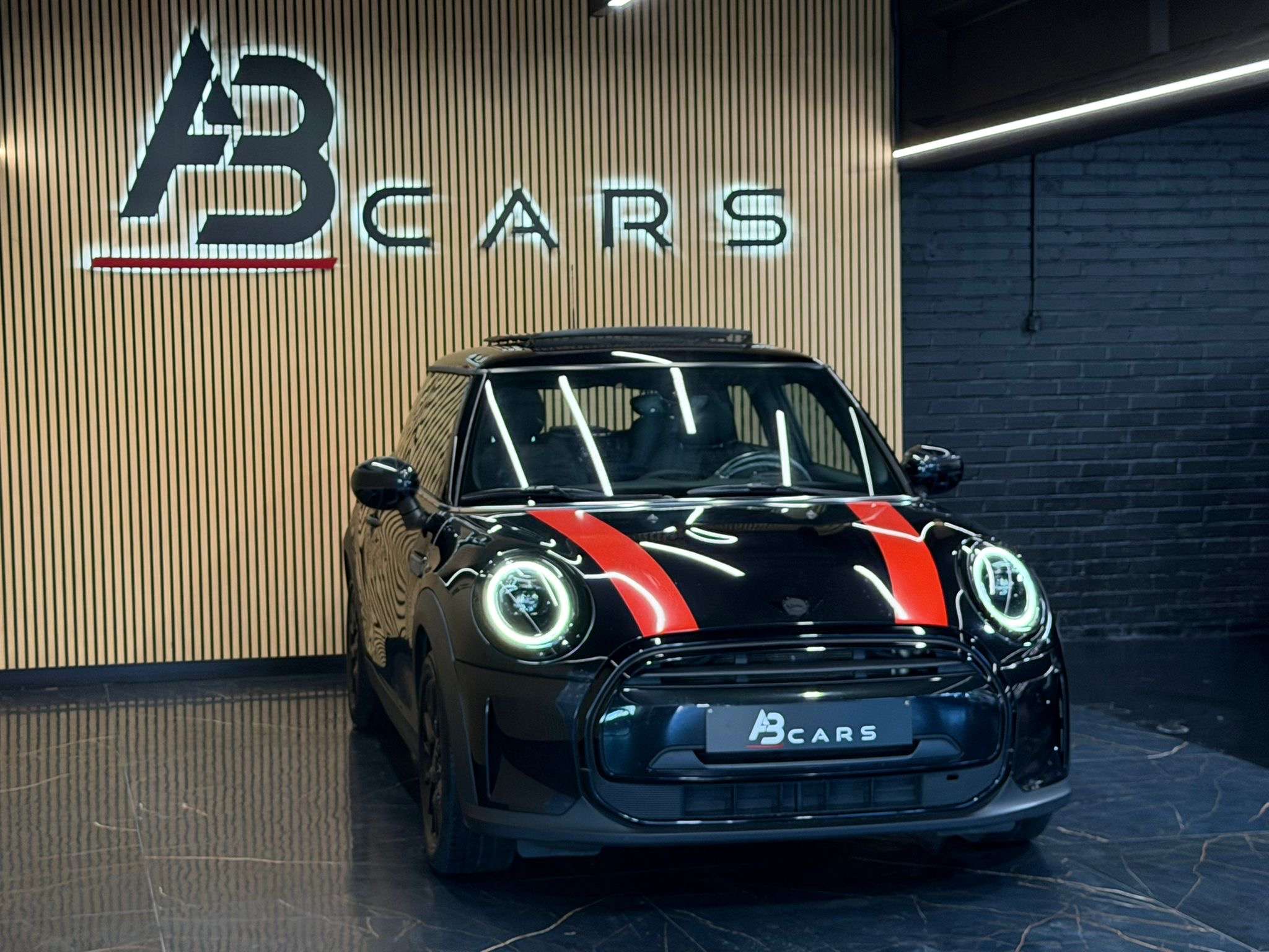 MINI Cooper 1.5i * GARANTIE 12 MOIS * 1ER PROPRIETAIRE * SPORT *