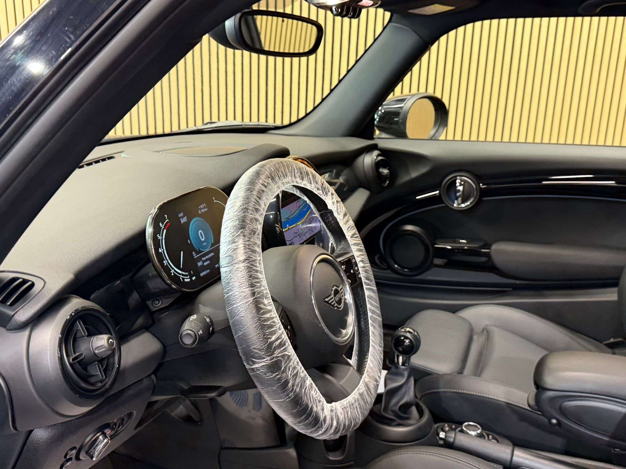 MINI Cooper 1.5i * GARANTIE 12 MOIS * 1ER PROPRIETAIRE * SPORT *