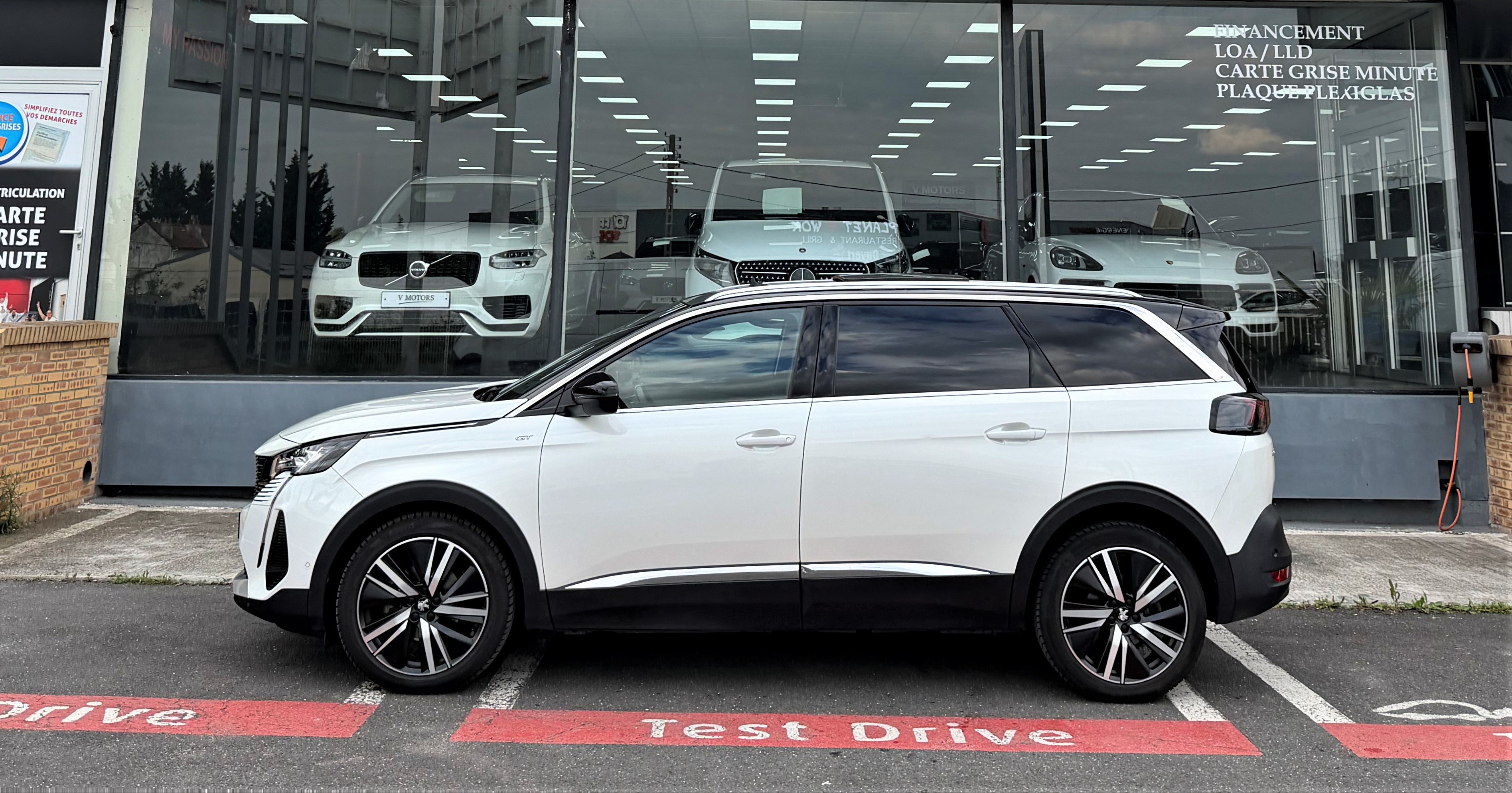 Peugeot 5008 II 2.0 HDI 180 S&S GT PACK EAT8 New Full Panorama 1er Main