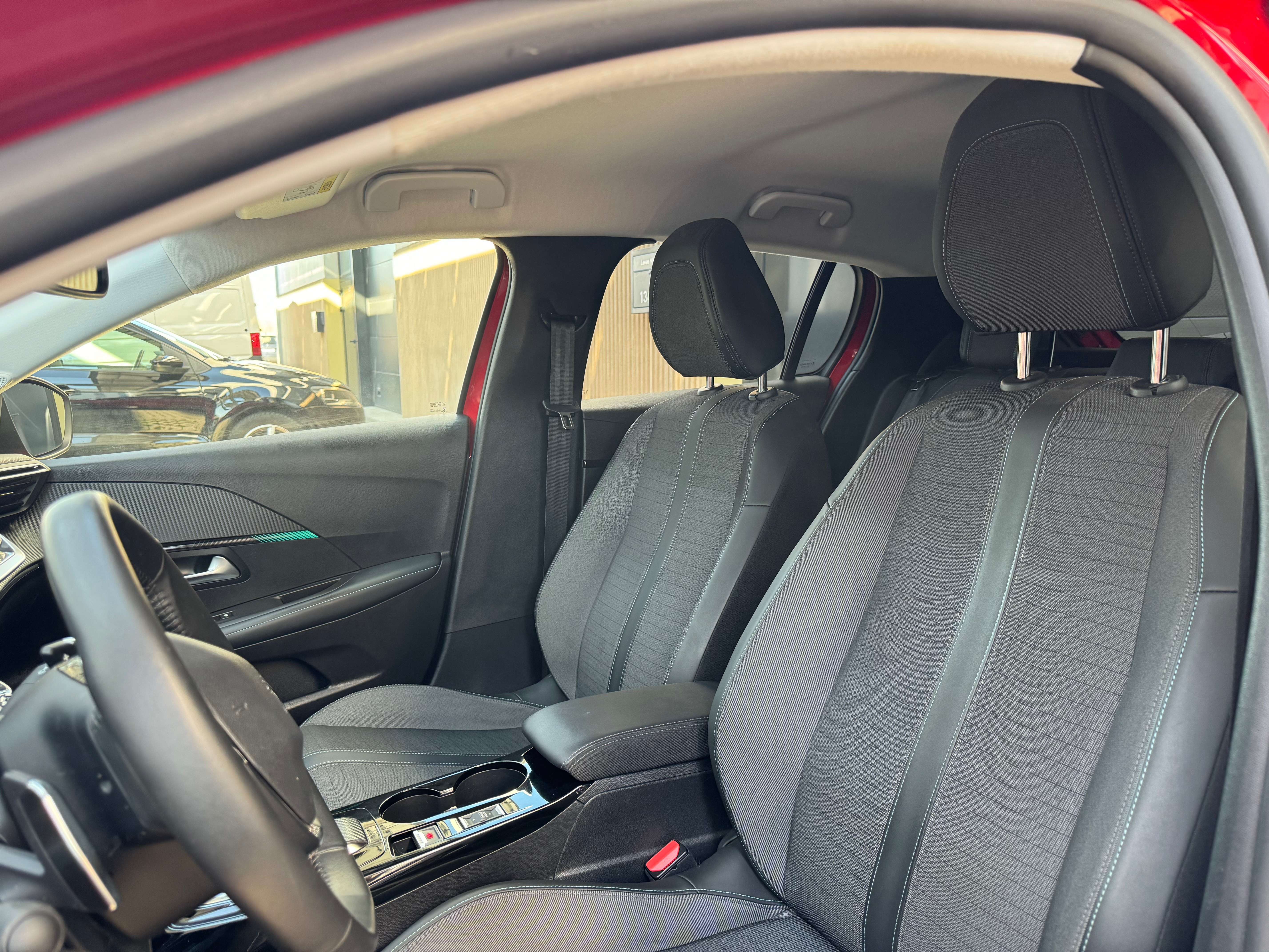 Peugeot 208 208 1.2i PureTech Allure Pack (EU6.4)