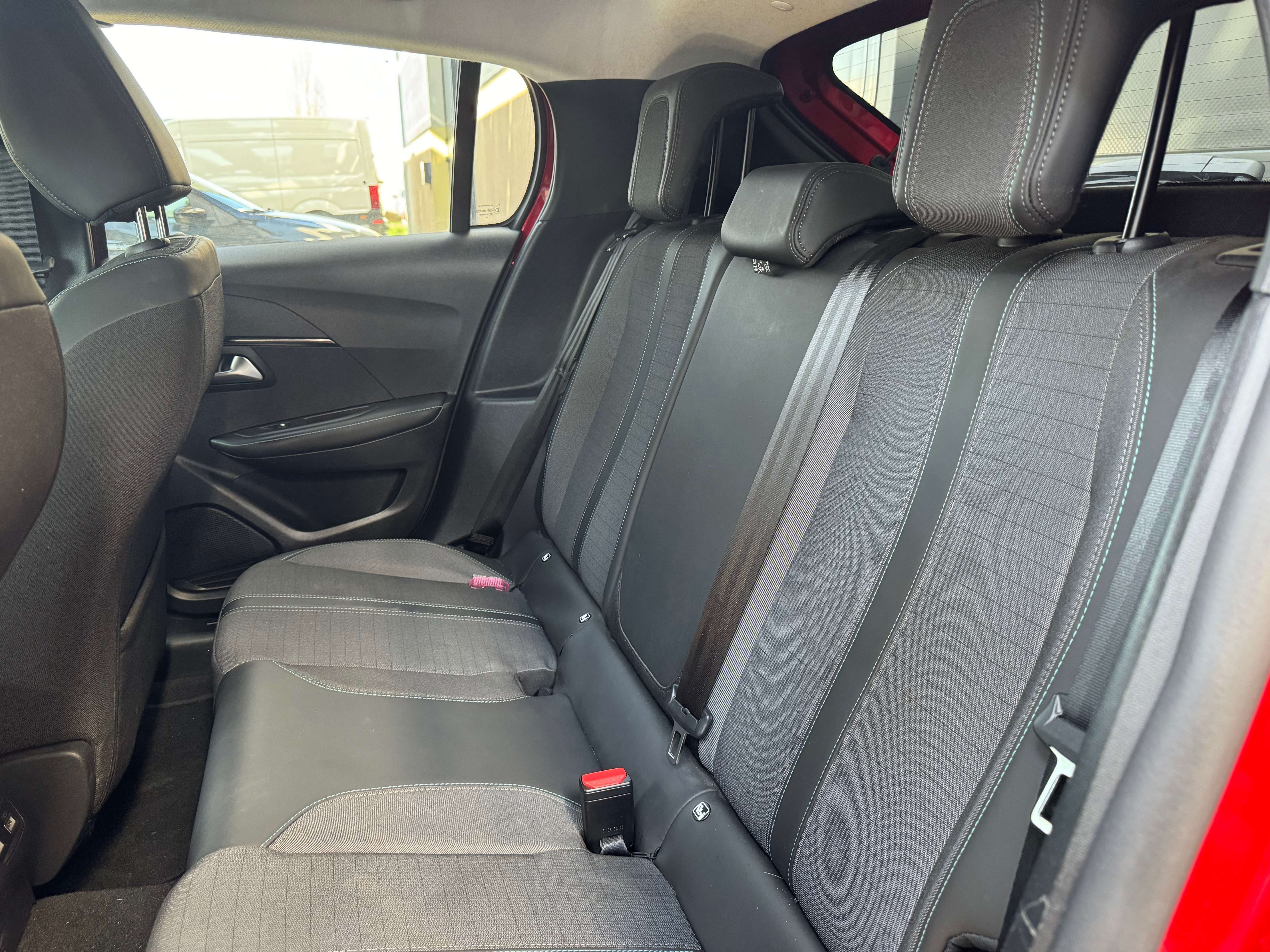 Peugeot 208 208 1.2i PureTech Allure Pack (EU6.4)