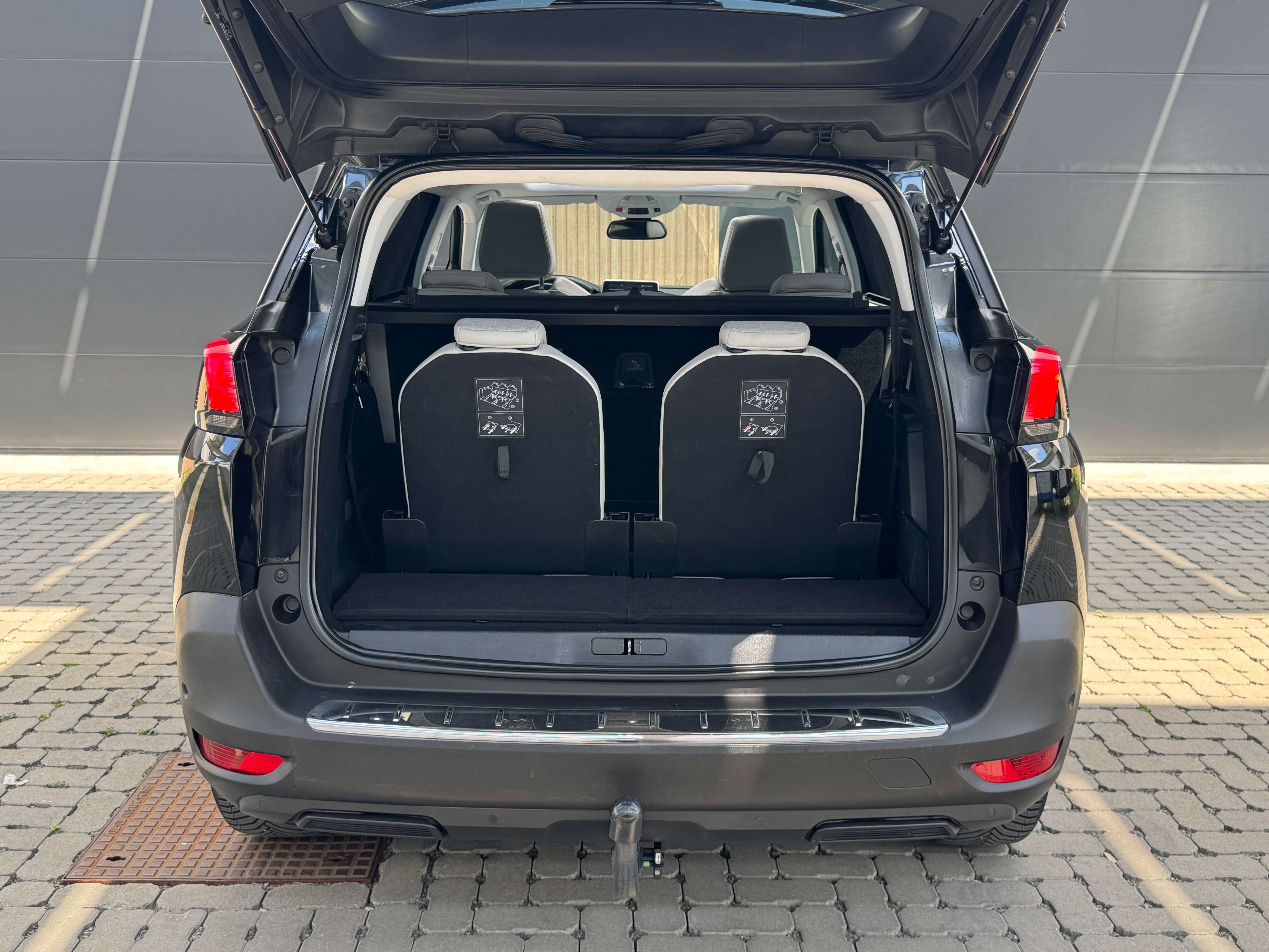 Peugeot 5008 5008 1.2 / 12 MOIS GARANTIE /TOIT PANO / 7 PLACES