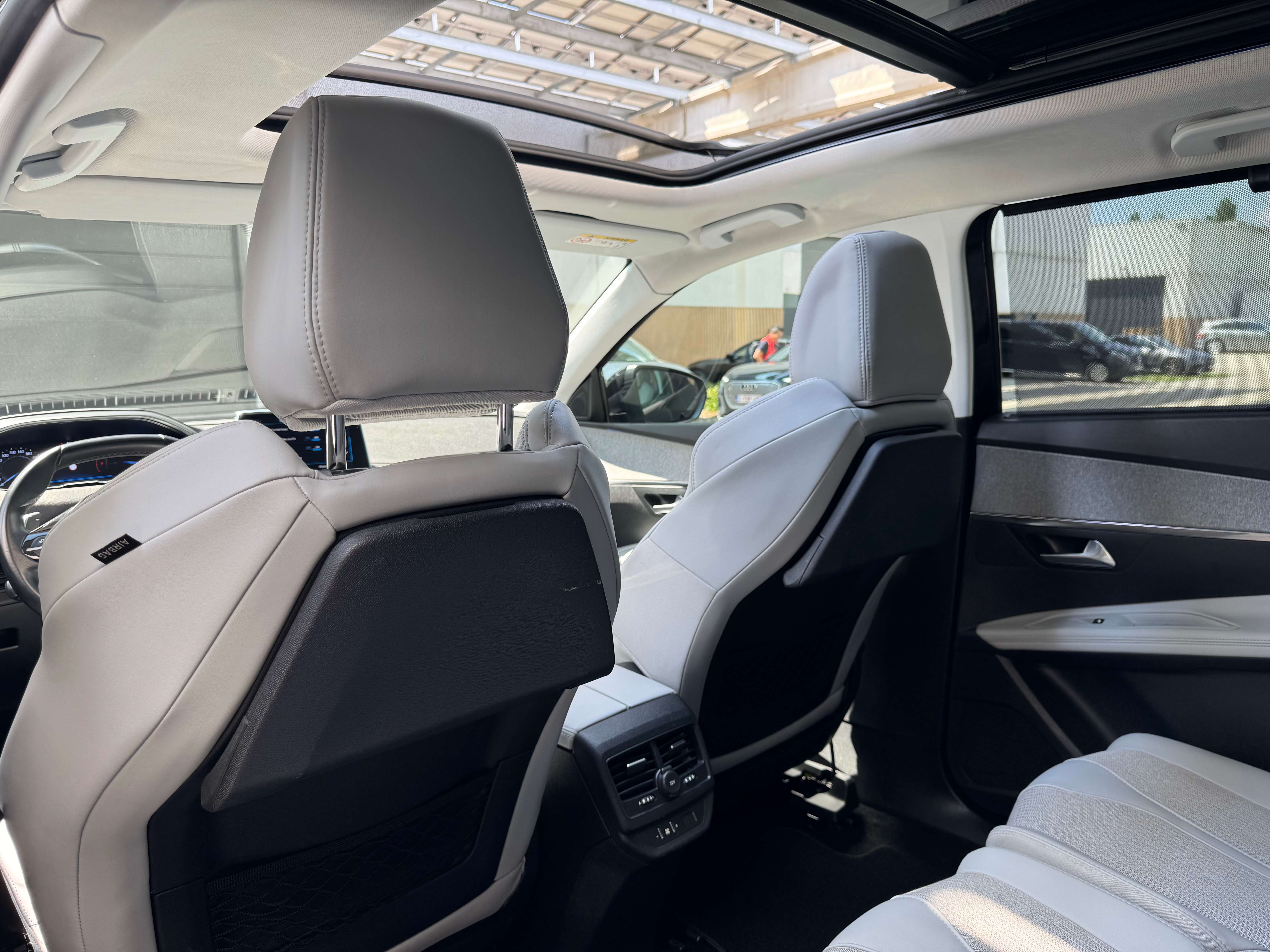 Peugeot 5008 5008 1.2 / 12 MOIS GARANTIE /TOIT PANO / 7 PLACES