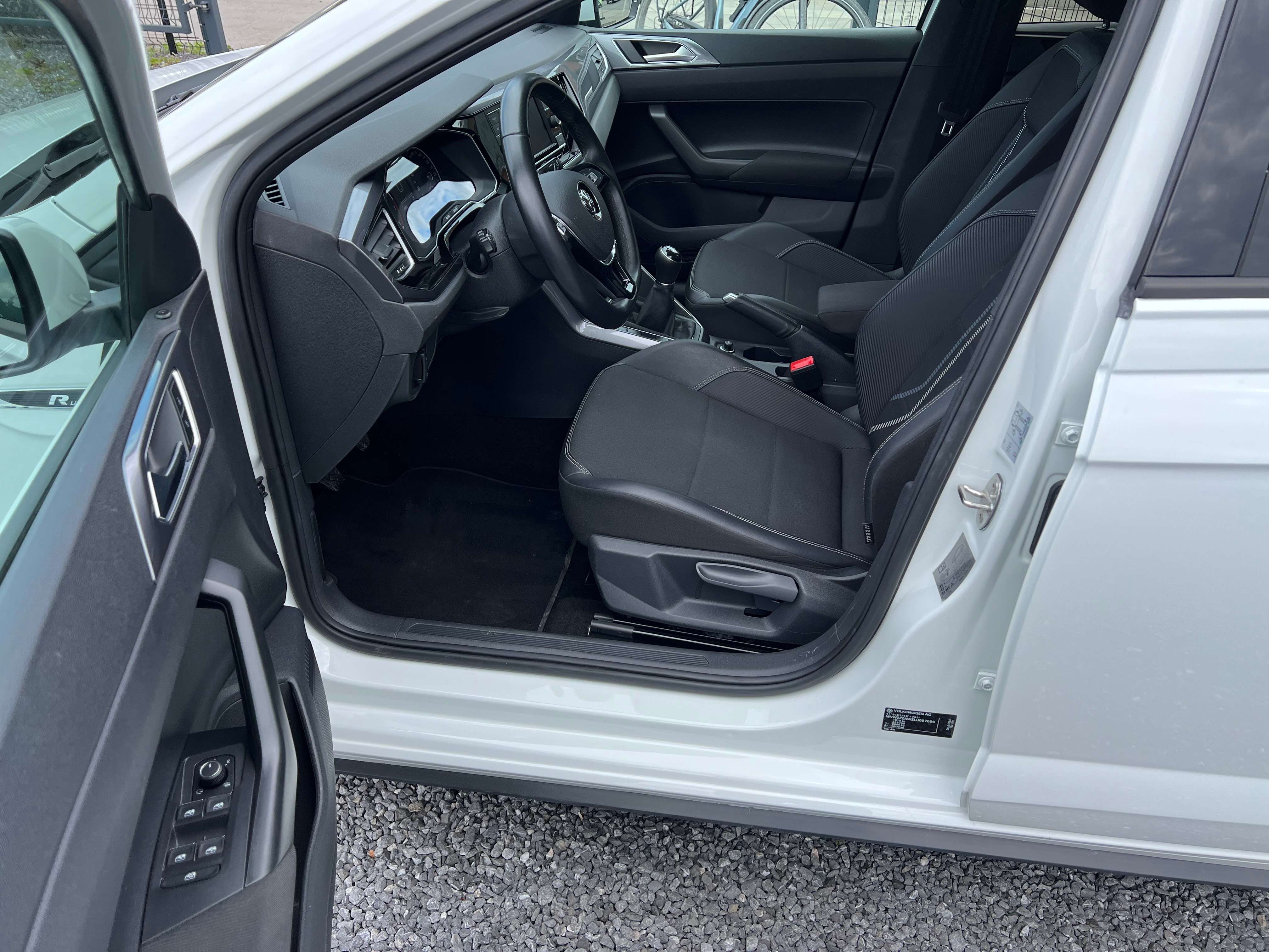 Volkswagen Polo Polo 1.0 TSi R-LINE Garantie 1 An.